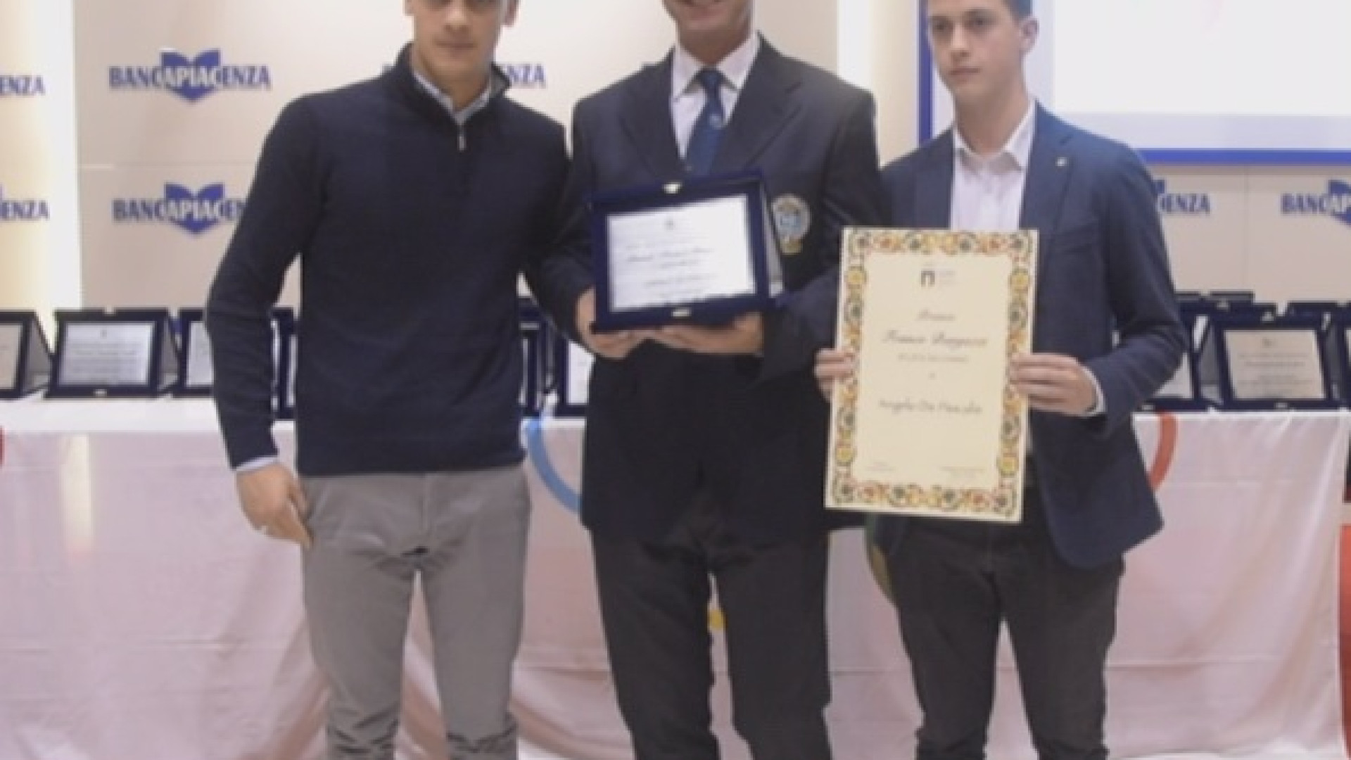 L'atleta piacentino dell'anno è un pescatore: premiato De Pascalis
