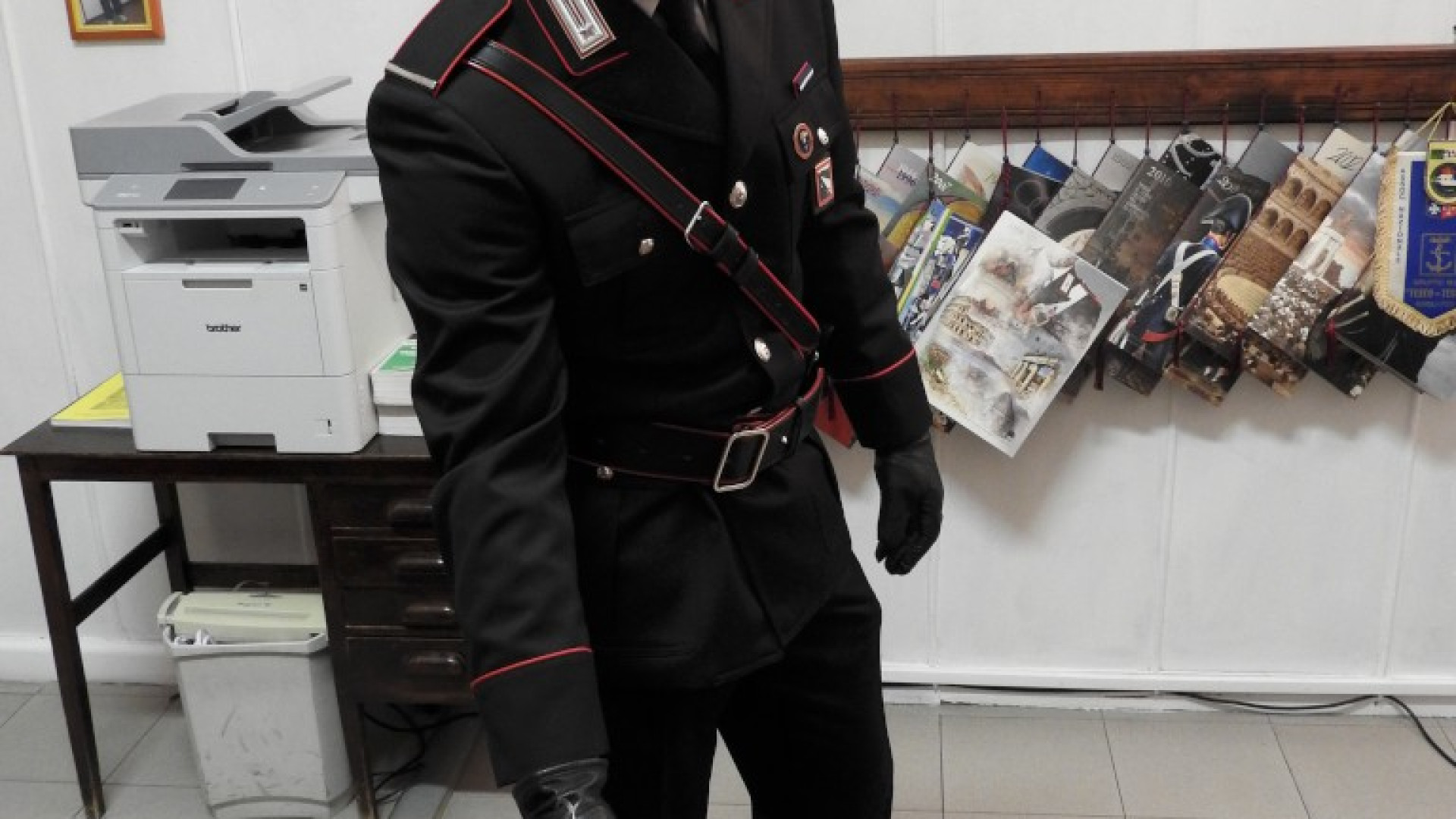 Dosi di cocaina nelle calze, magrebino arrestato da carabinieri fuori servizio