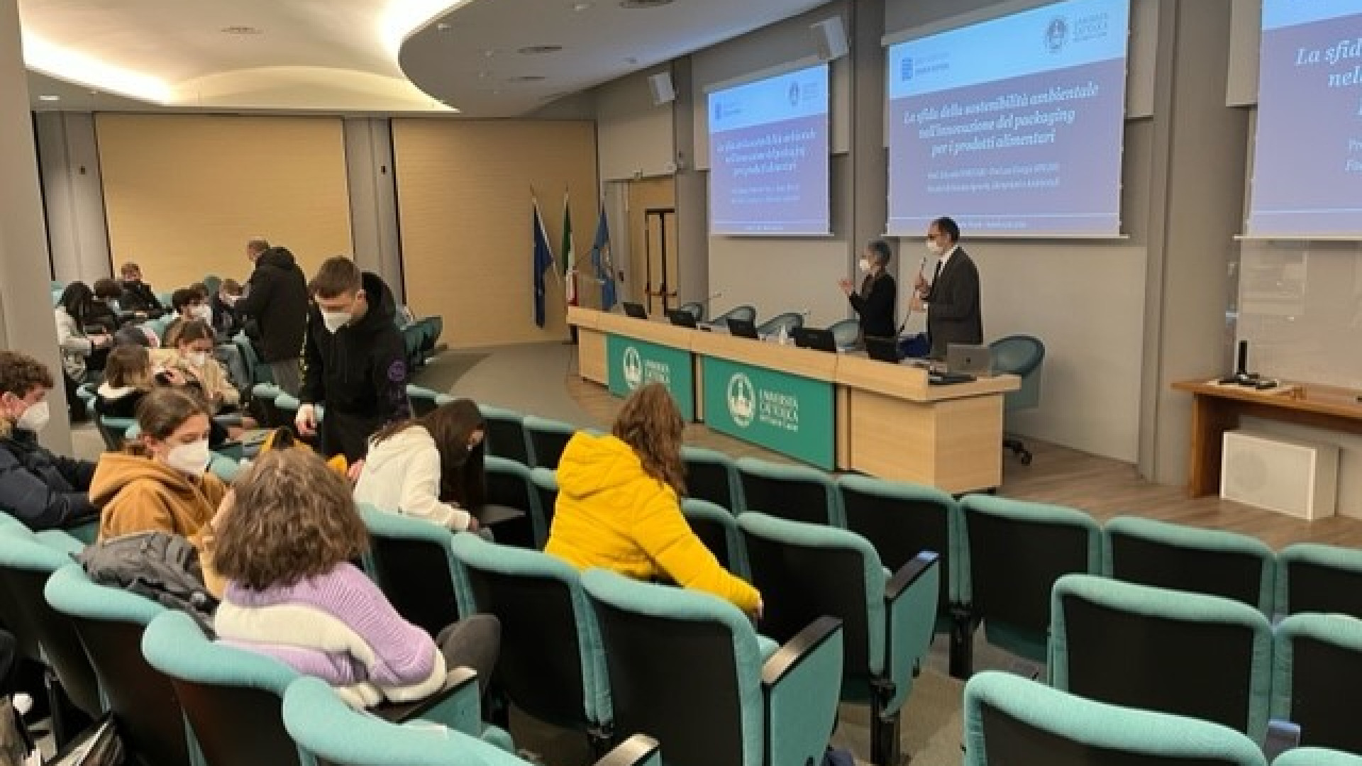 I ragazzi del Respighi hanno portato in Cattolica idee per un futuro più sostenibile