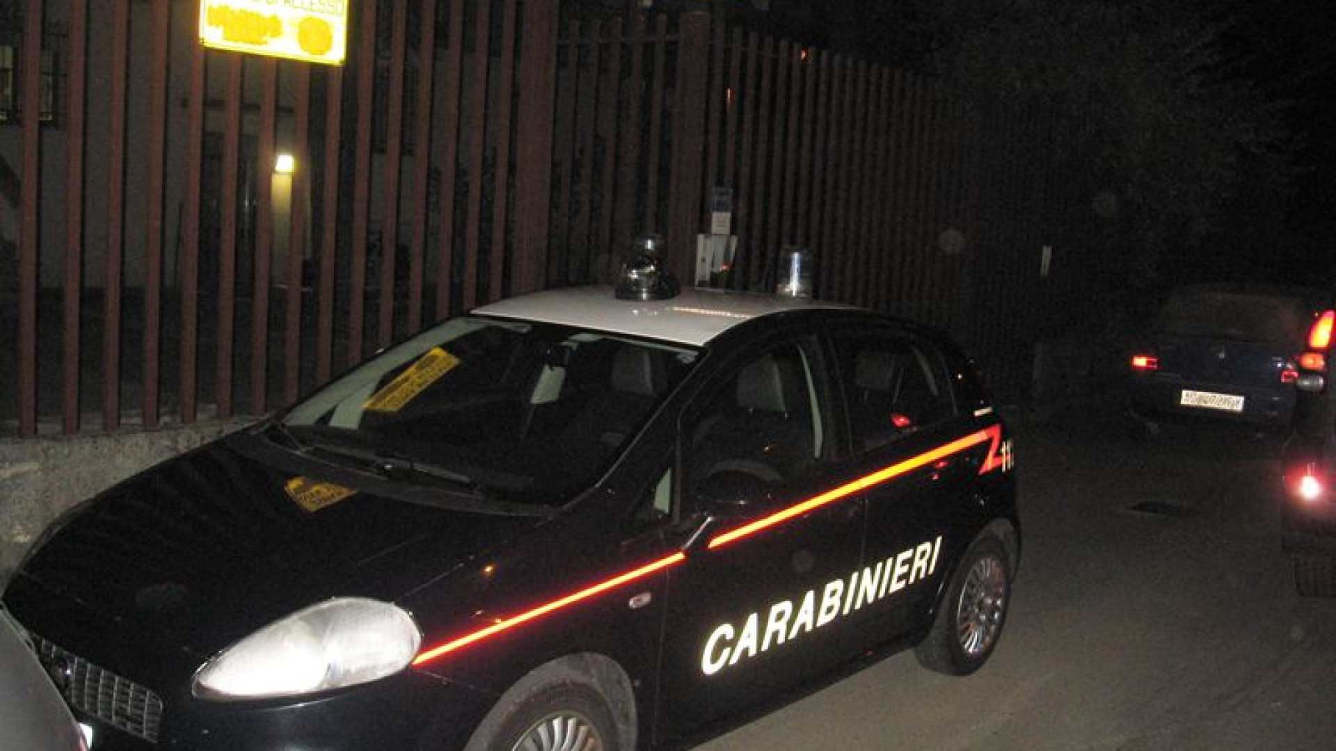 Auto pirata sullo Stradone Farnese. Denunciato un piacentino di 36 anni