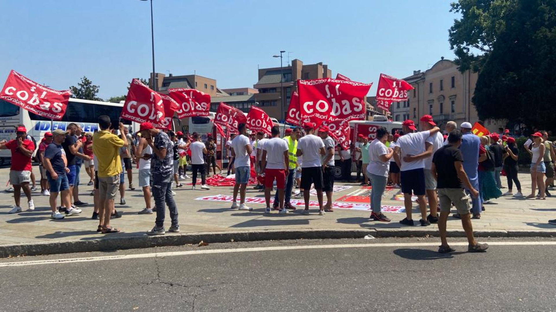 Si Cobas e Usb, i sindacalisti arrestati tornano liberi: revocati i domiciliari