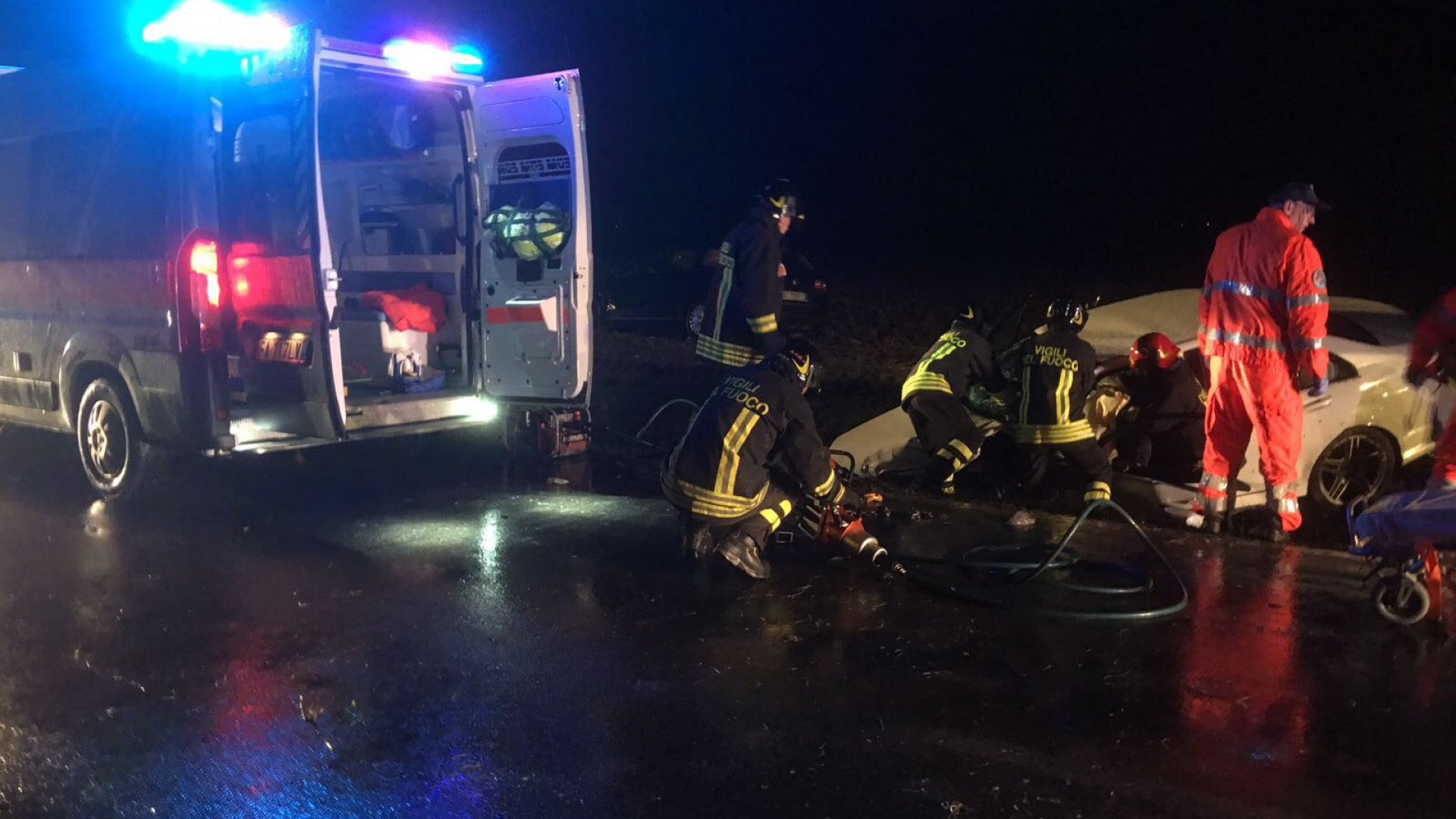 Tragedia di Chiavenna, arrestato conducente Mercedes: era ubriaco