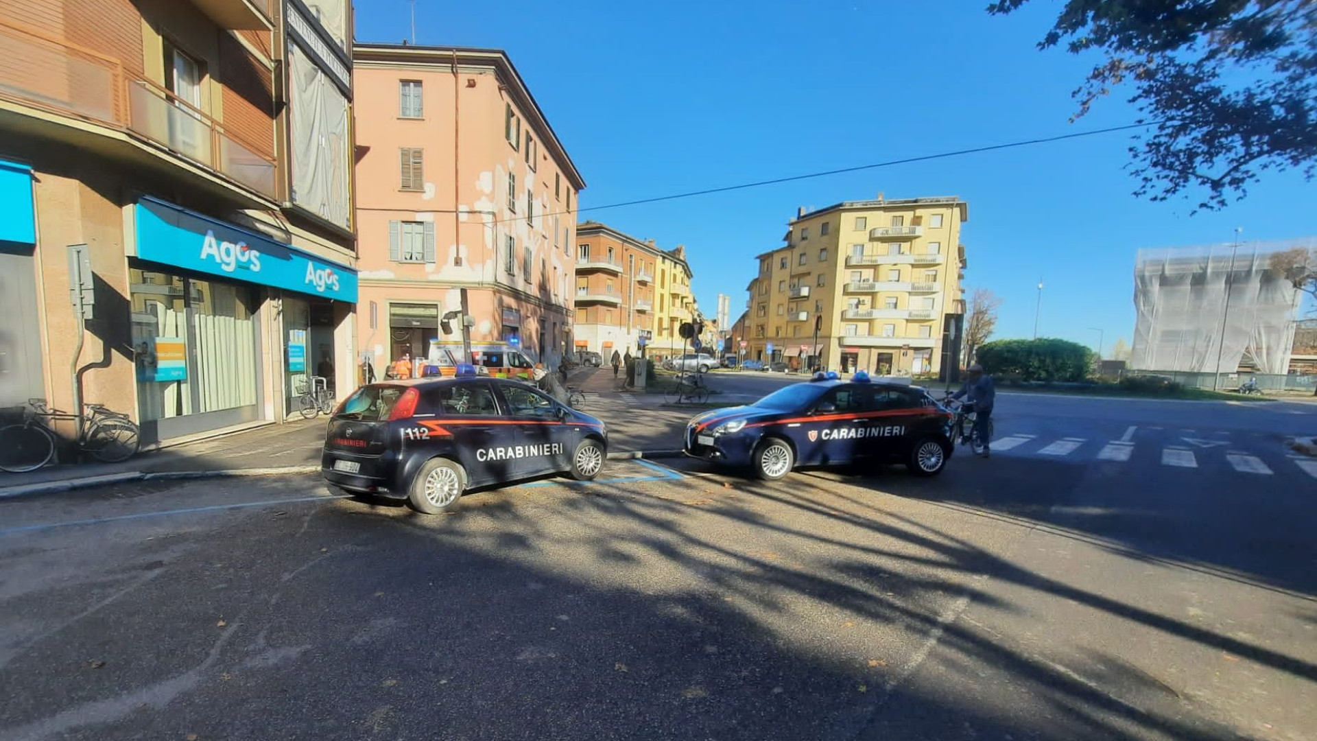 Barriera Roma, uomo aggredito e svenuto a terra. Indagano i carabinieri