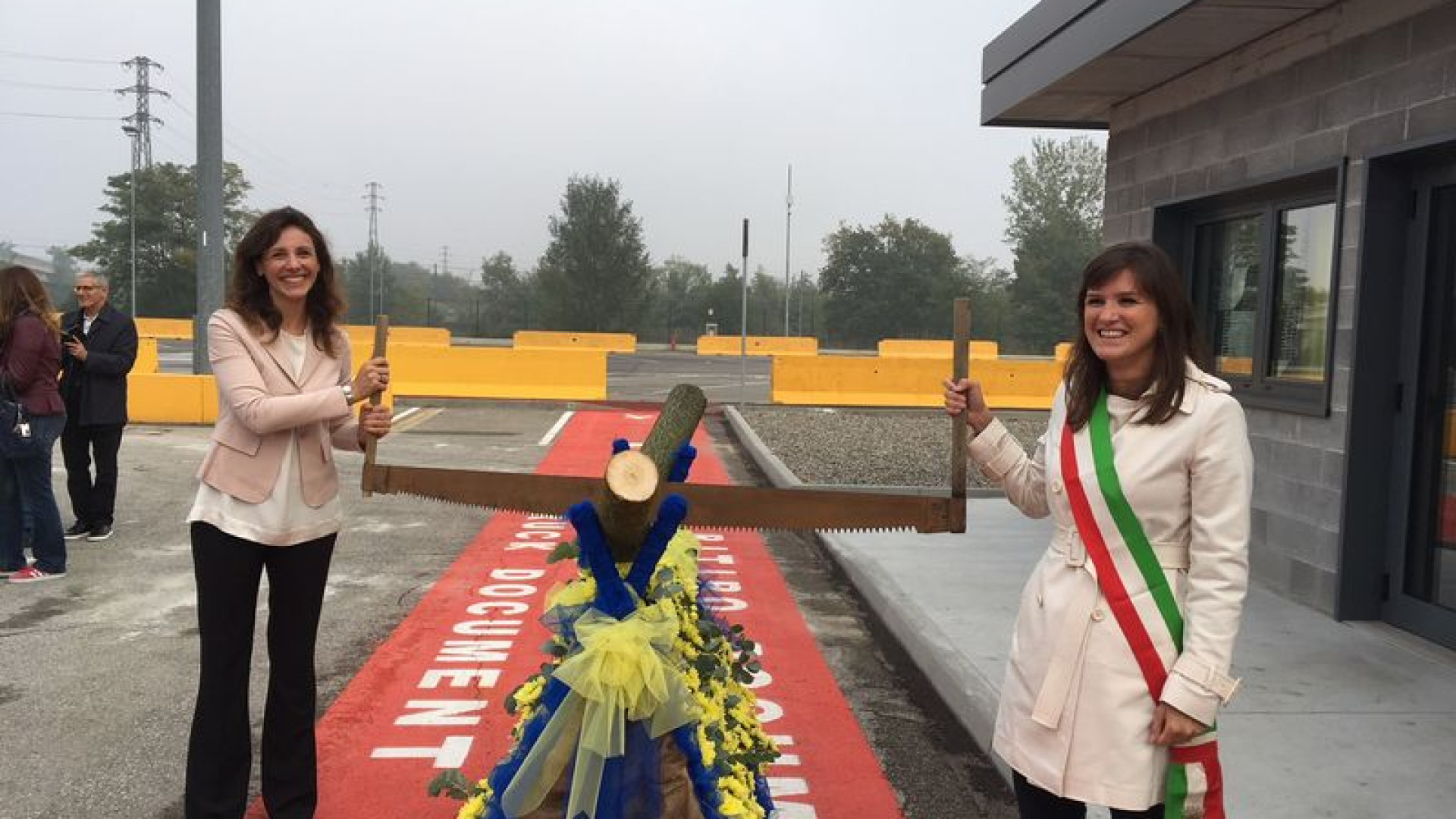 Due parcheggi con bagni e sala break per gli autisti di tutto il Polo Logistico