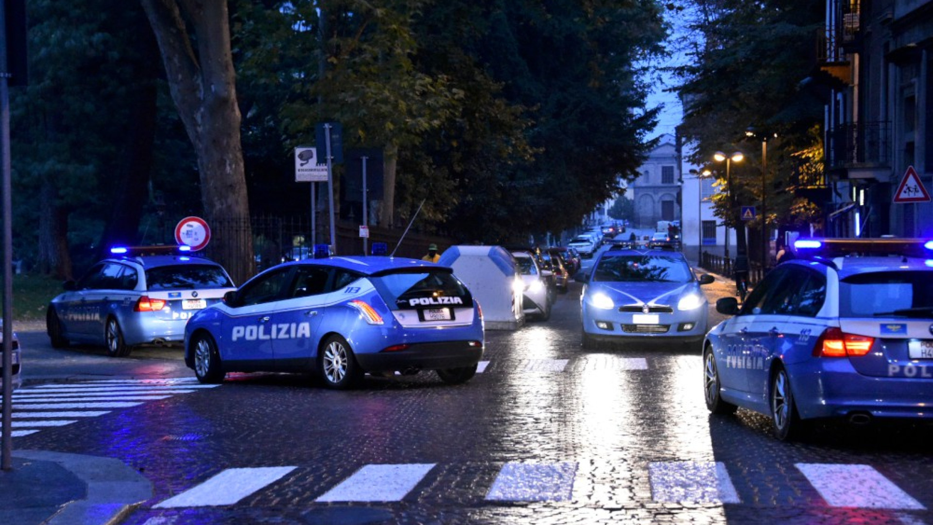 Pomeriggio di pestaggi ai giardini Margherita: due risse, altrettanti feriti