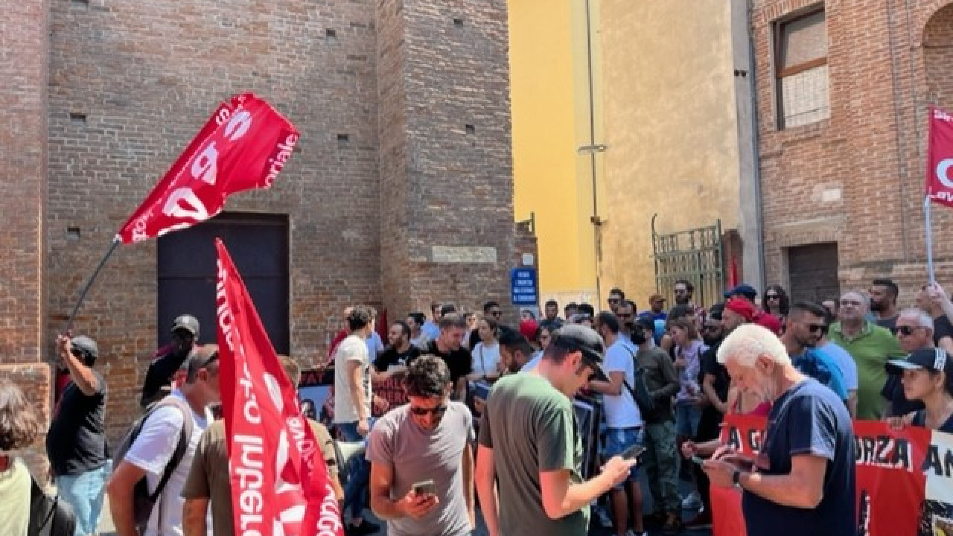 Interrogatori di garanzia conclusi. Si cobas: "Libertà per chi lotta per gli operai"