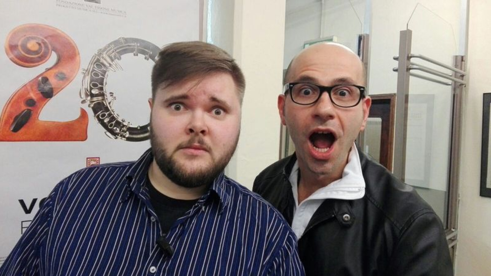 Il piacentino "SuperDen" sbanca sui social con belle ragazze e comicità