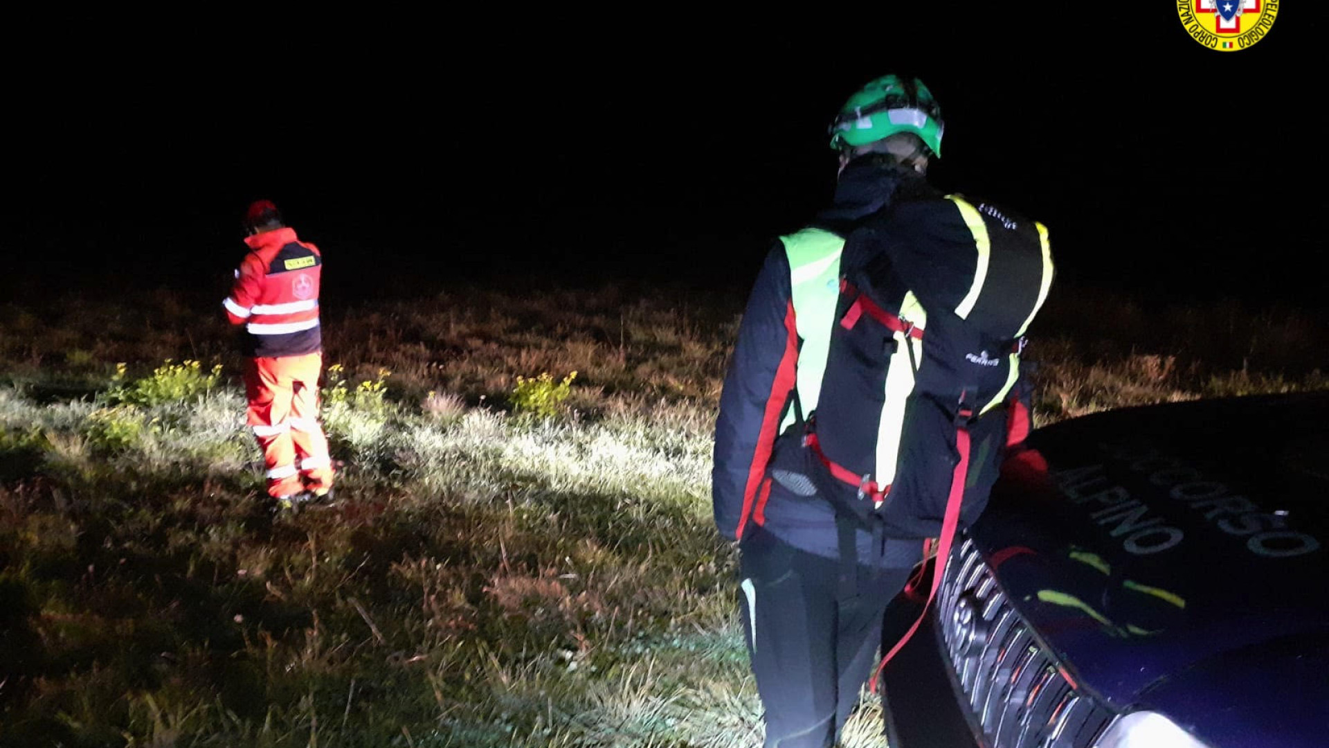 A funghi con il figlio, donna si perde nei boschi: ritrovata alle 4.30