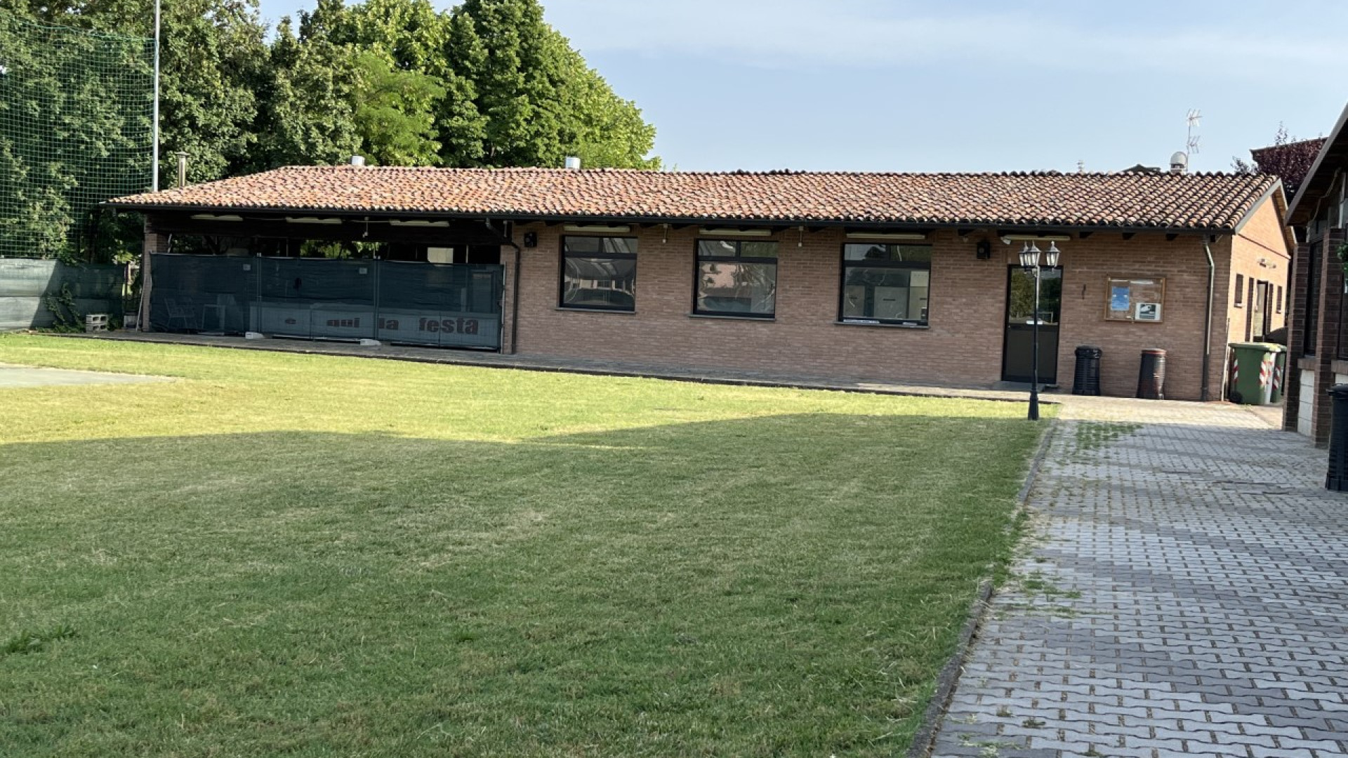 Ivaccari, è polemica tra Anspi e parrocchia: "Sostituite le serrature del circolo"