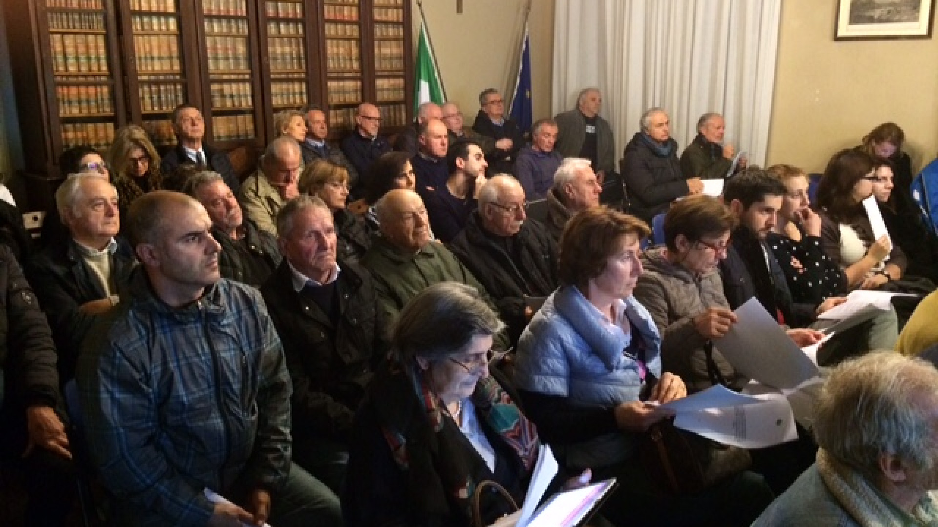 Polveriera Momeliano, tocca ai cittadini fornire idee per il futuro del "polmone verde"