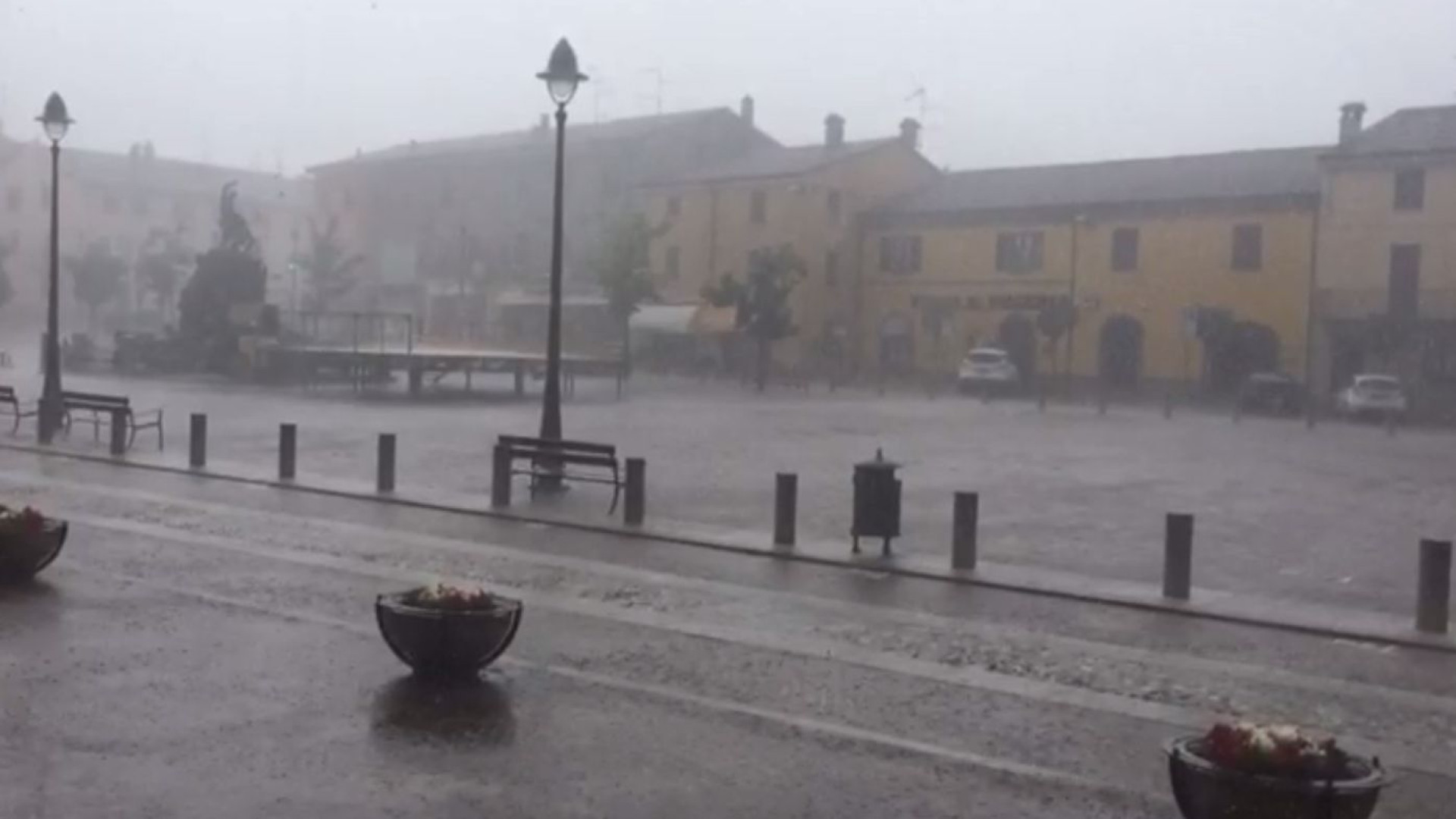 Domani forti temporali: rischio frane e fiumi in piena