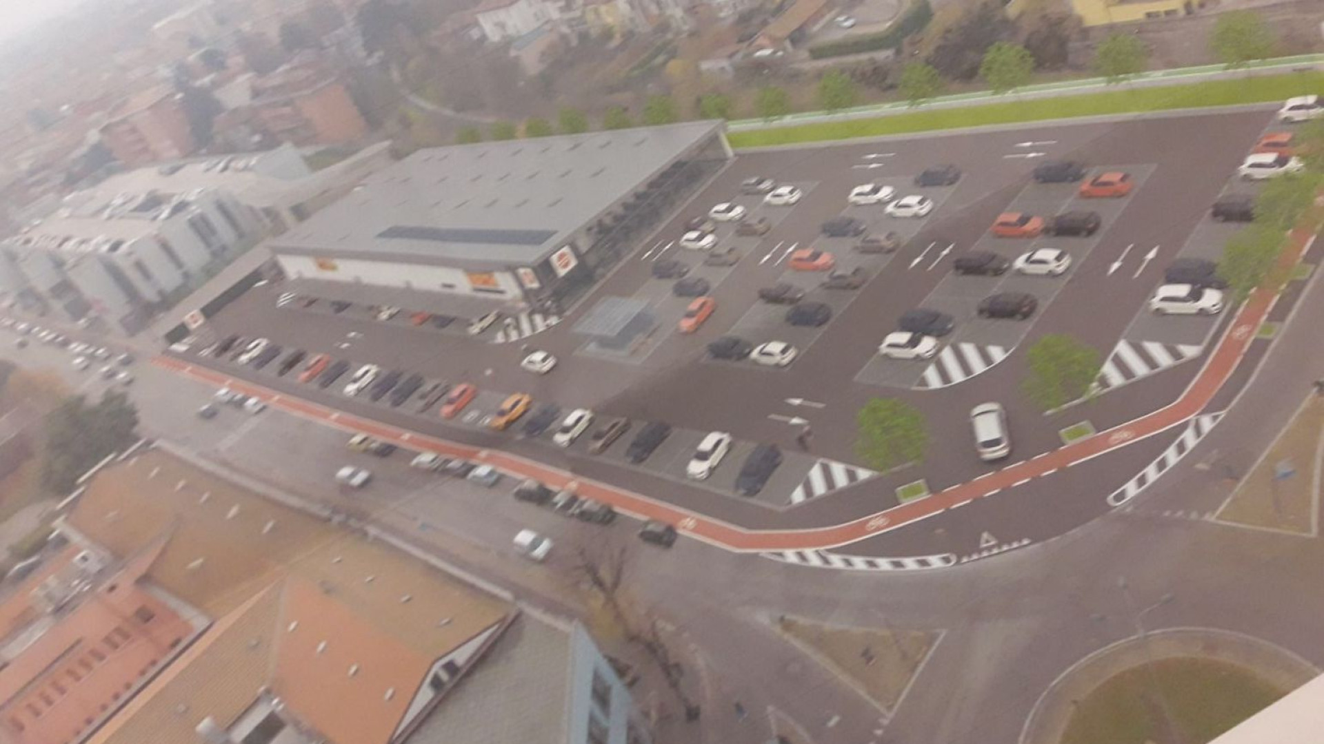 Parcheggi, supermercato e una ciclabile: come cambierà "l'area Mazzoni"