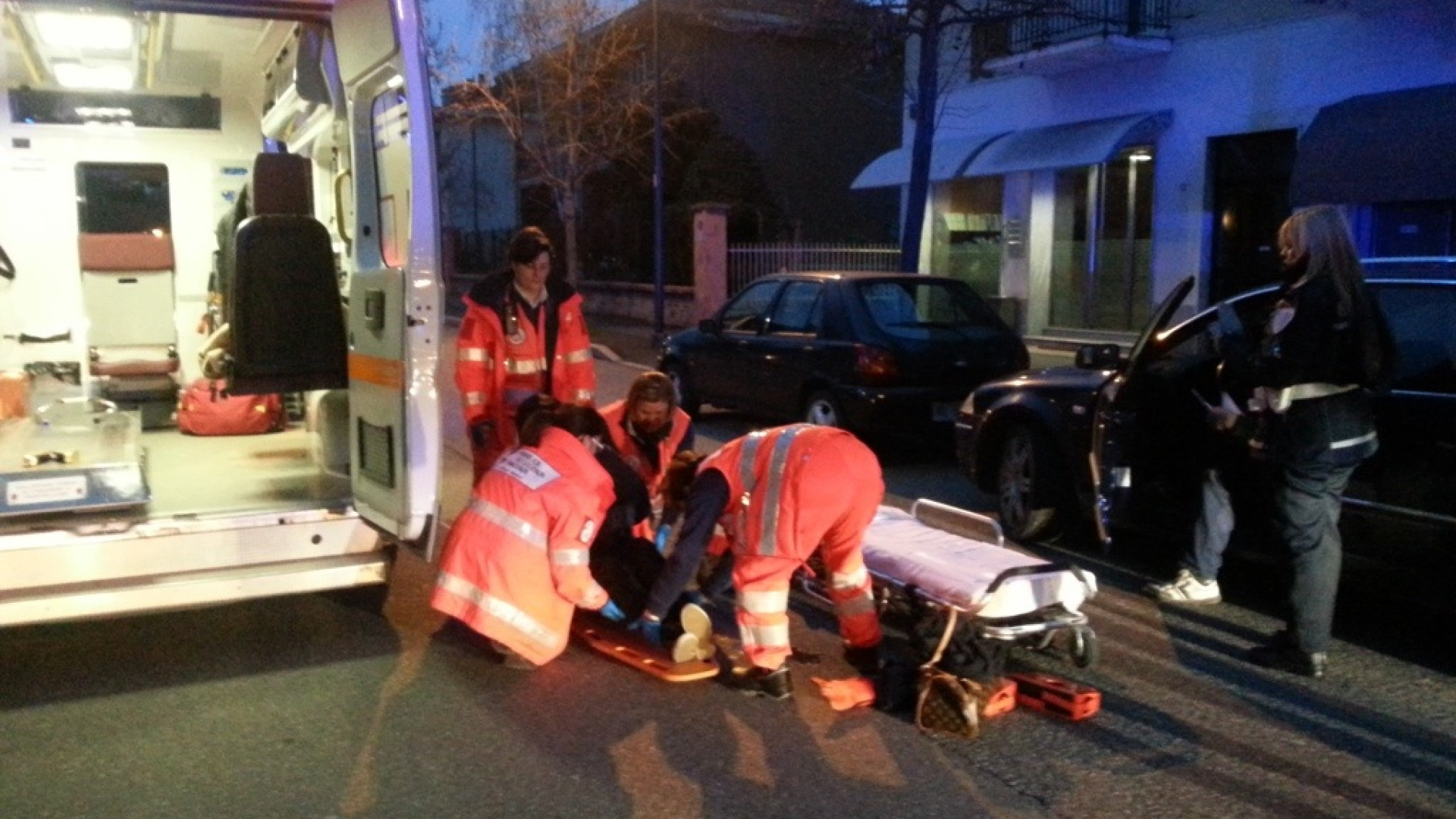 Donna investita in bicicletta, paura in via Duca d'Abruzzi