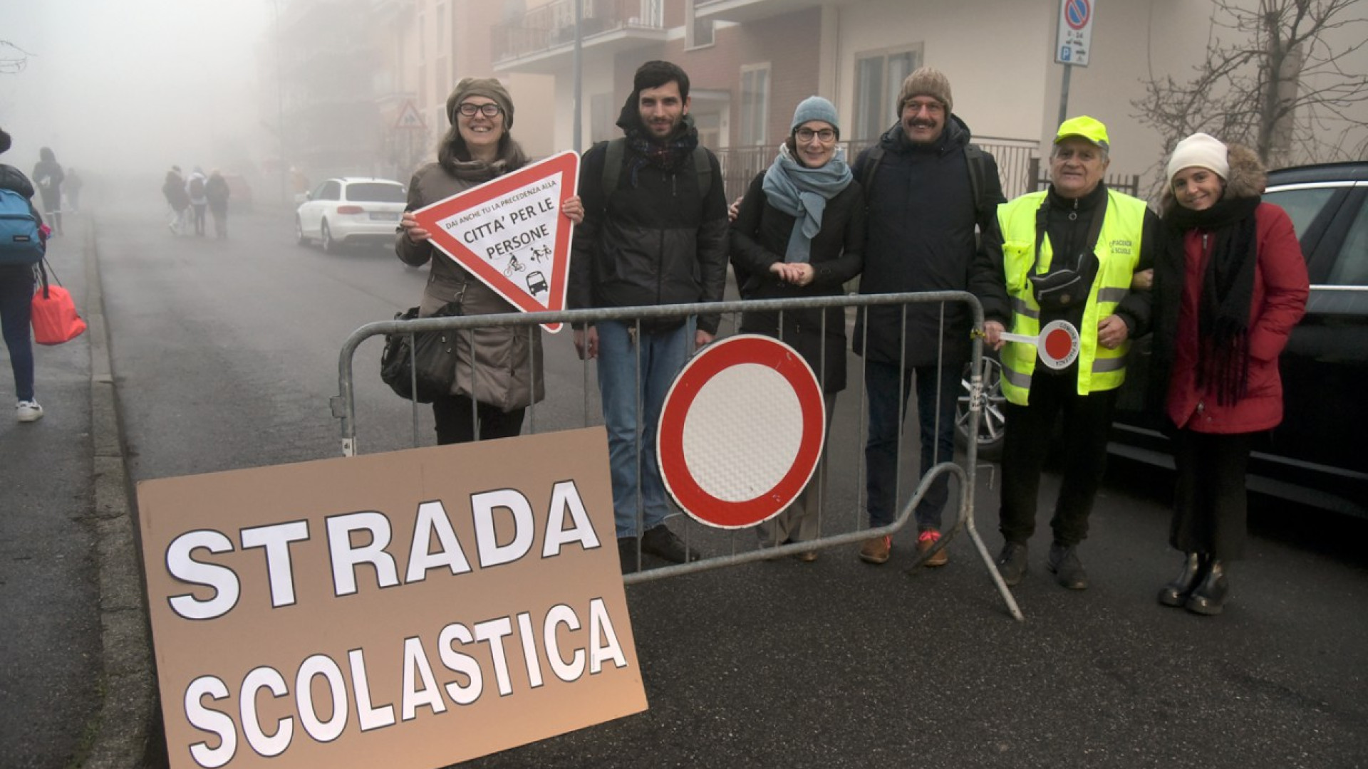Percorsi sicuri casa-scuola per la Calvino. "Precedenza alla città per le persone"