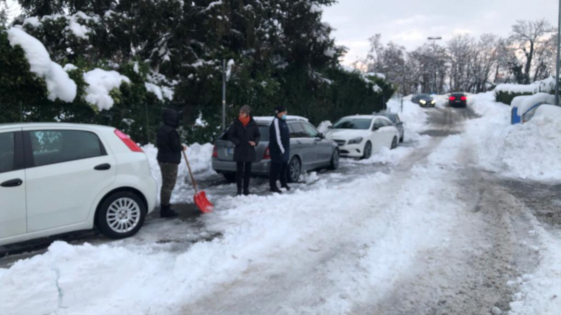 Prefettura: "Novecento utenze ancora senza luce, tecnici al lavoro"