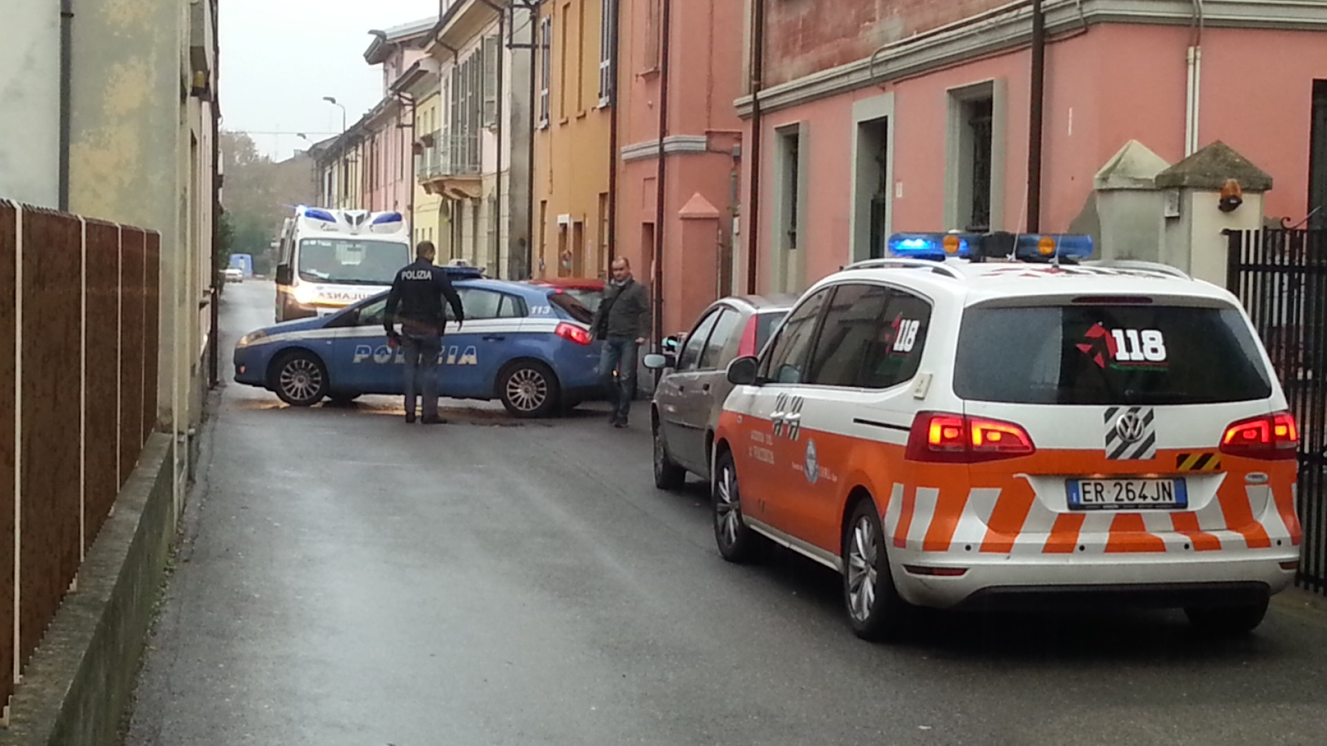 Anziano e vicina aggrediti. Badante arrestata per tentato omicidio