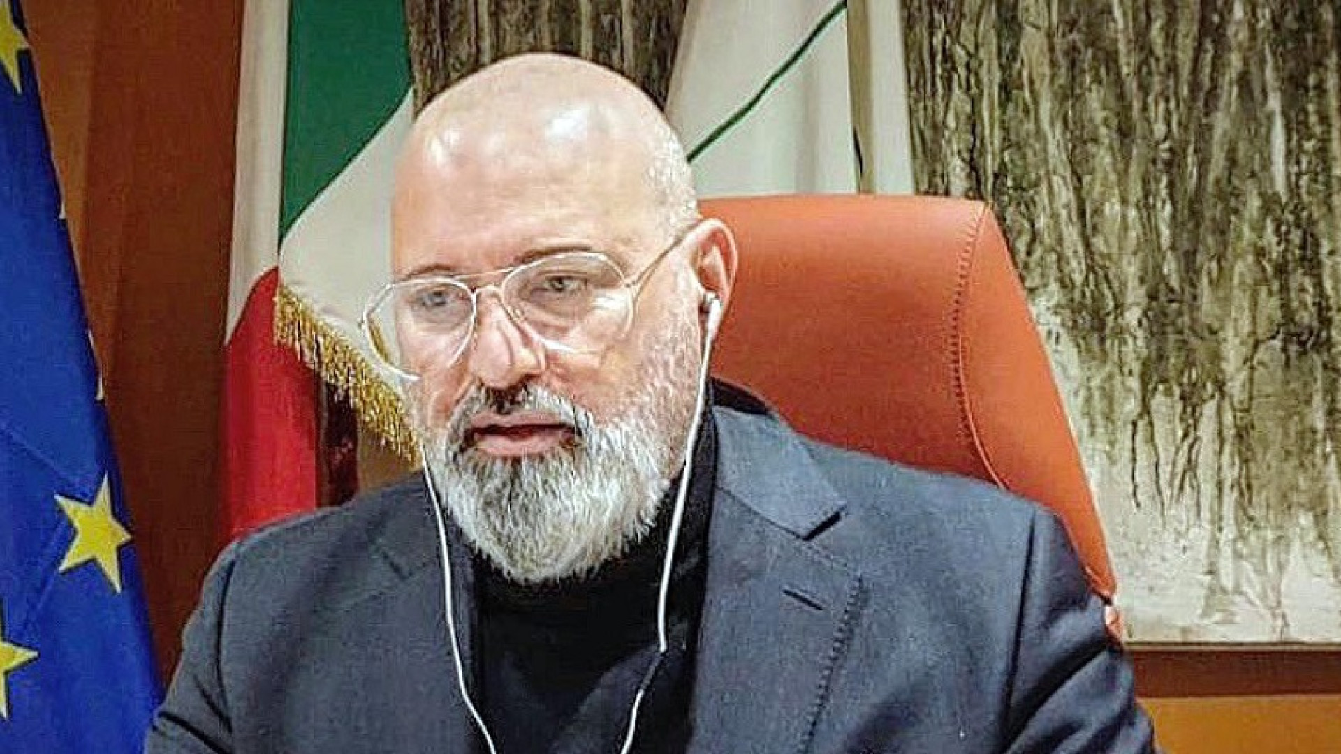 Bonaccini: "Via il coprifuoco se le cose vanno meglio. Rivedere il calcolo dell'Rt"