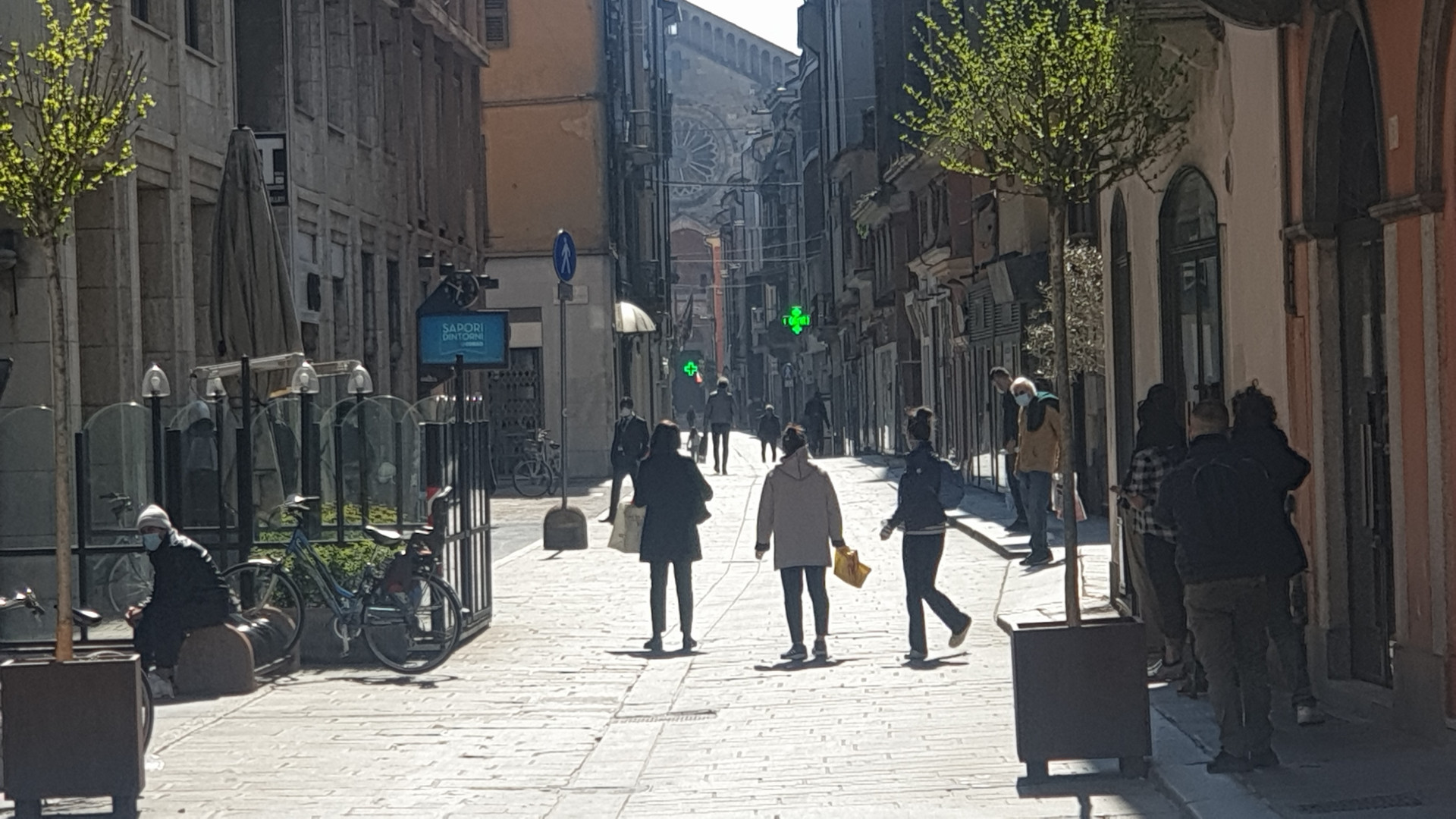 Stop fino al 3 maggio, imprenditori: "Rischio recessione alto, facciamo squadra"