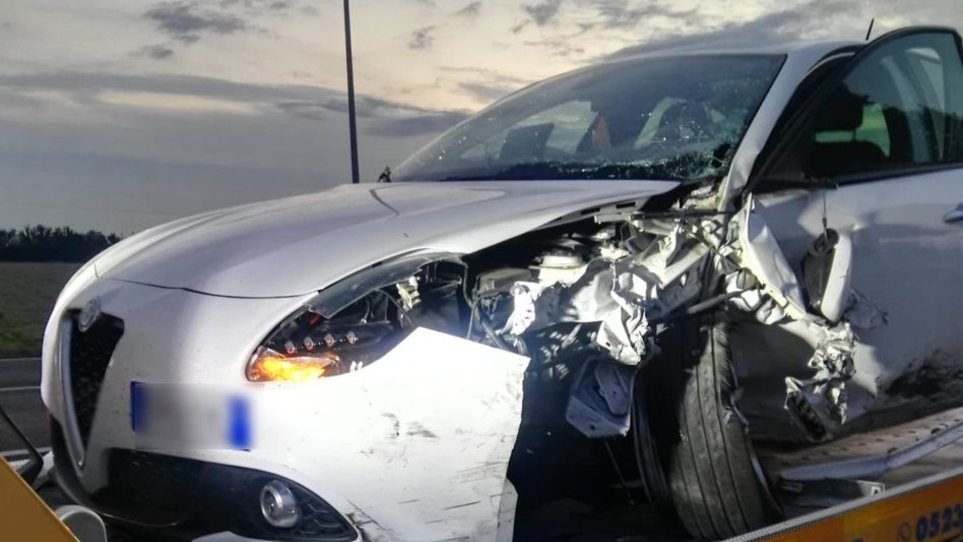 Rottofreno, scontro tra due auto all'altezza del cimitero. Un ferito