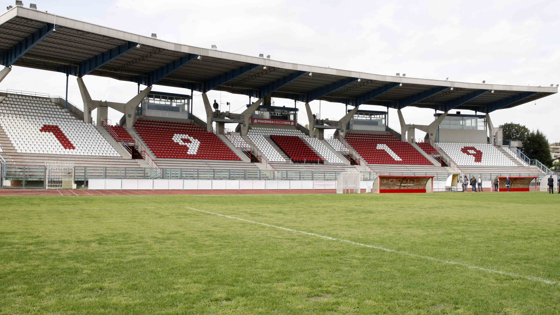 Stadio Garilli, ecco il bando. Saranno sistemati bagni e sala stampa
