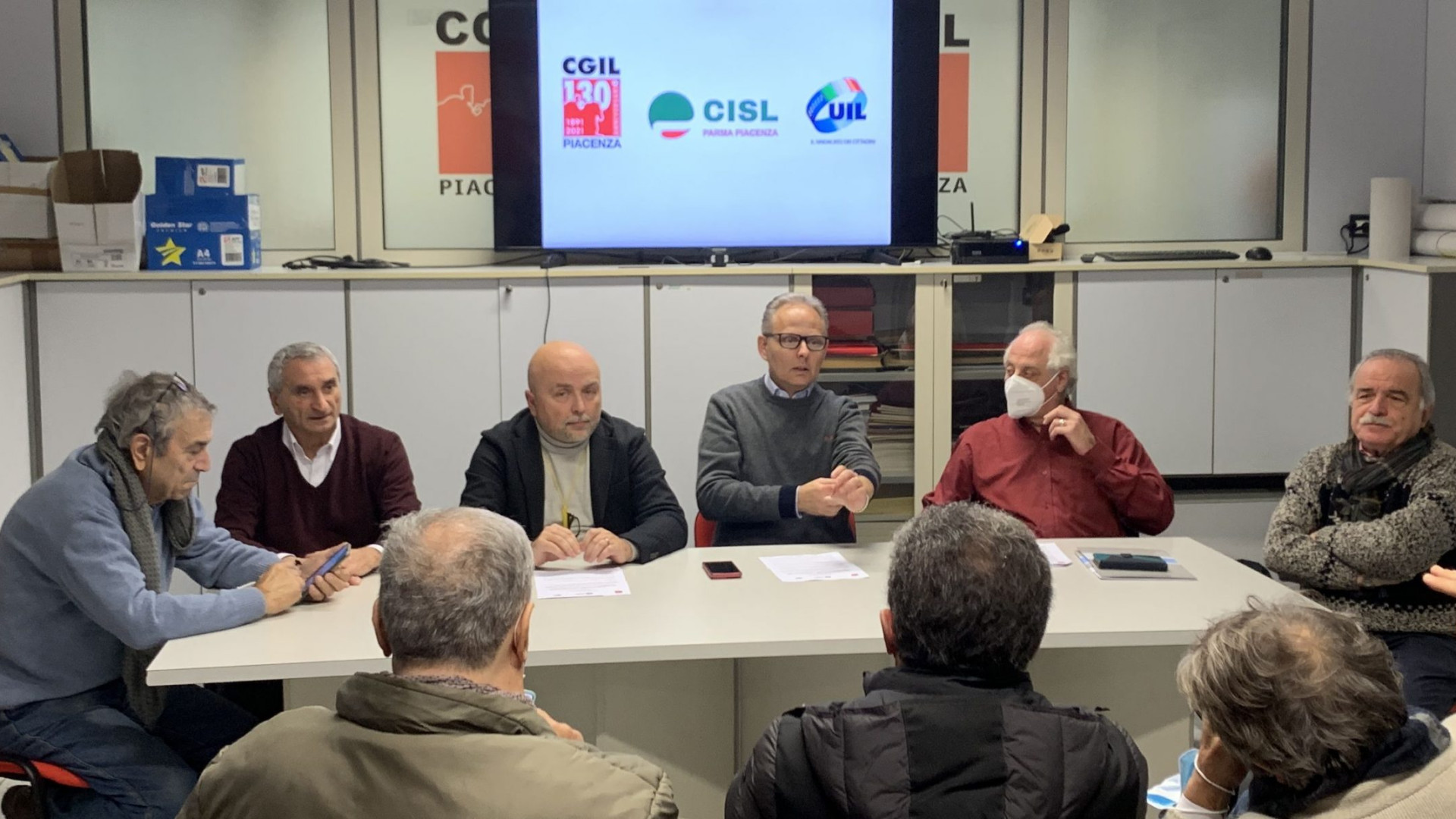 Aumento di costi e bollette, i sindacati a enti locali: "Serve una contrattazione sociale"