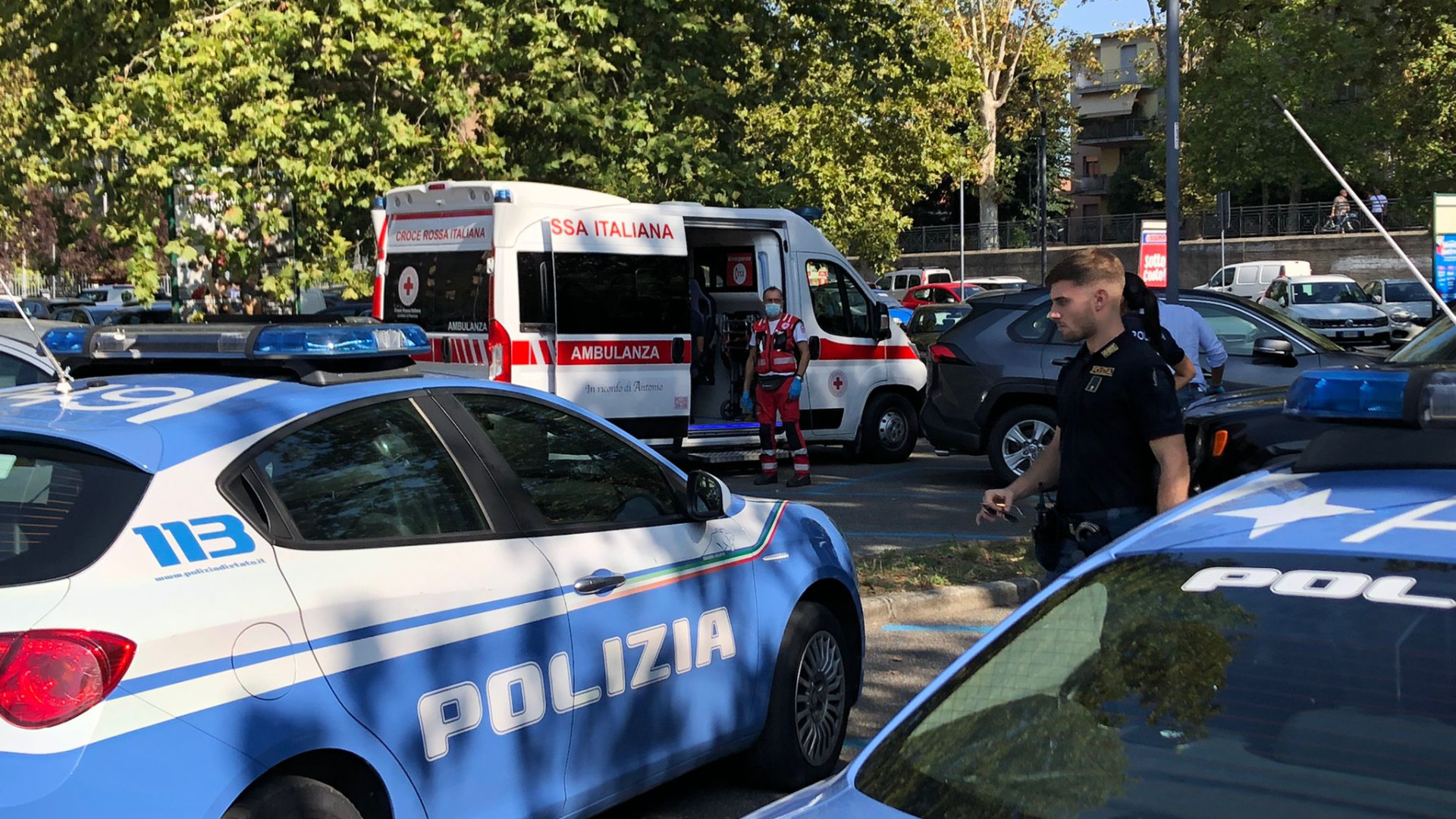 Tenta il furto e manda due agenti in ospedale: disposto il carcere per il 19enne