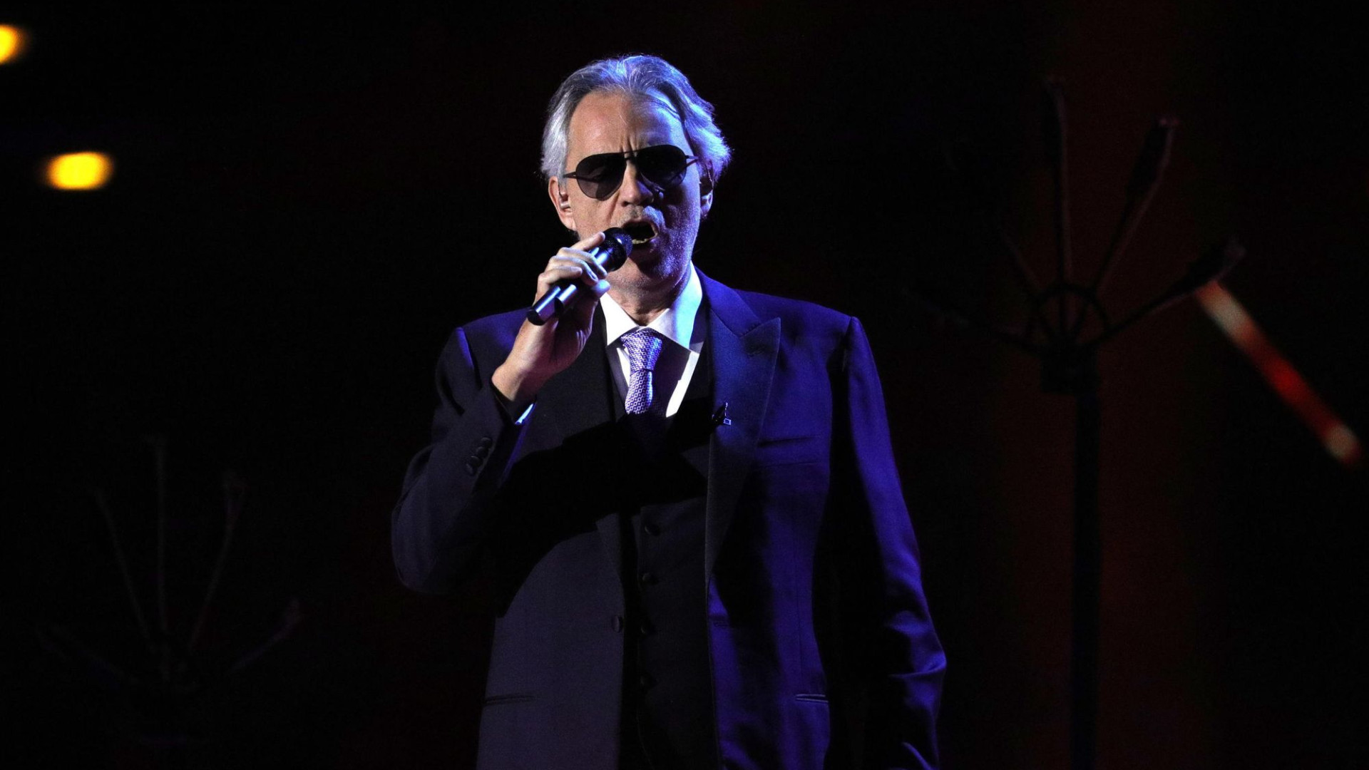 Nobel per la Pace ai sanitari italiani, anche Bocelli appoggia la candidatura