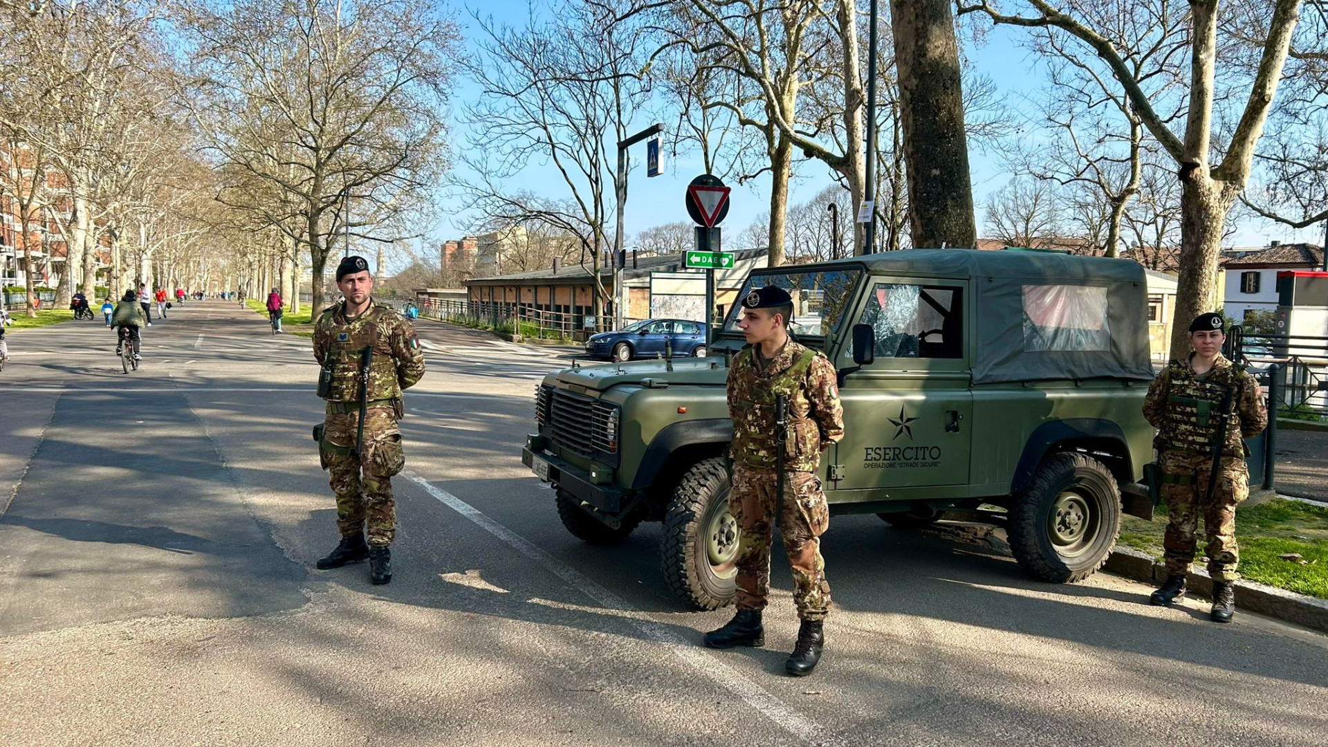 Presidi fissi e controlli con la camionetta: da oggi il Facsal è sorvegliato dai militari