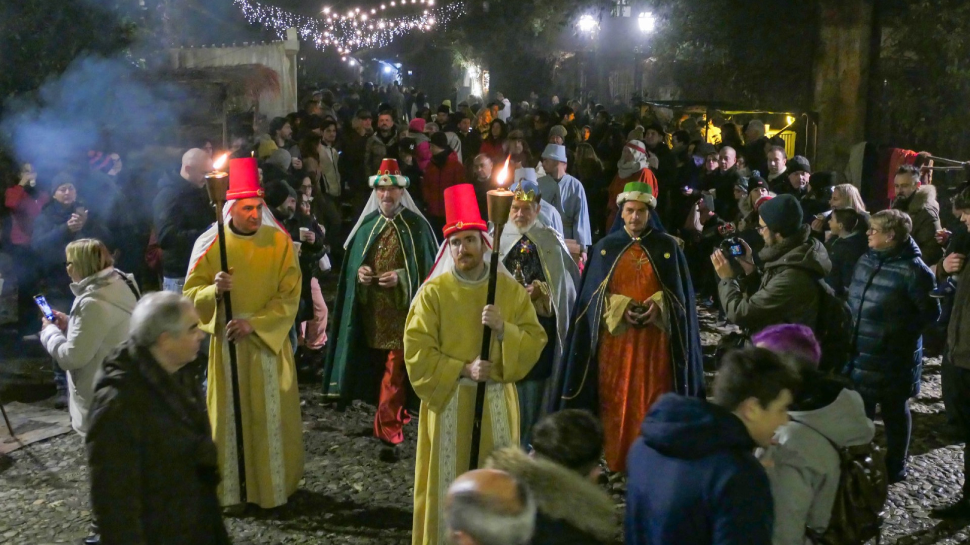 Tra luci e antichi mestieri, ecco il presepe vivente di Rivalta - FOTOGALLERY