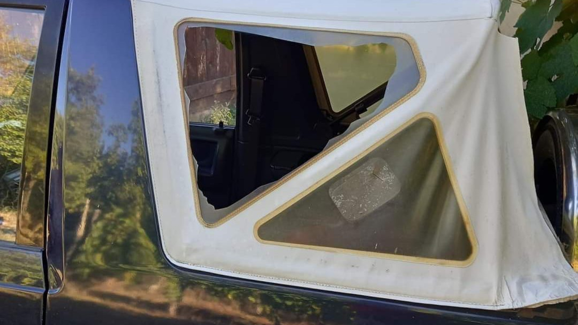 In Alta Val Trebbia vandalismi e furti. L'assessore Silenzi: "Stanchi di inciviltà"