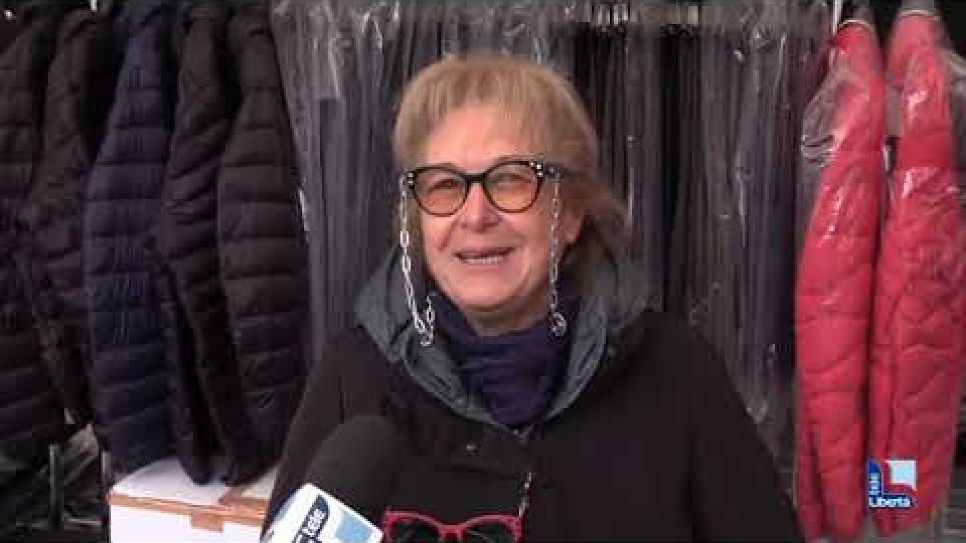 A luci e ombre le vendite natalizie per gli ambulanti del mercato di Piacenza