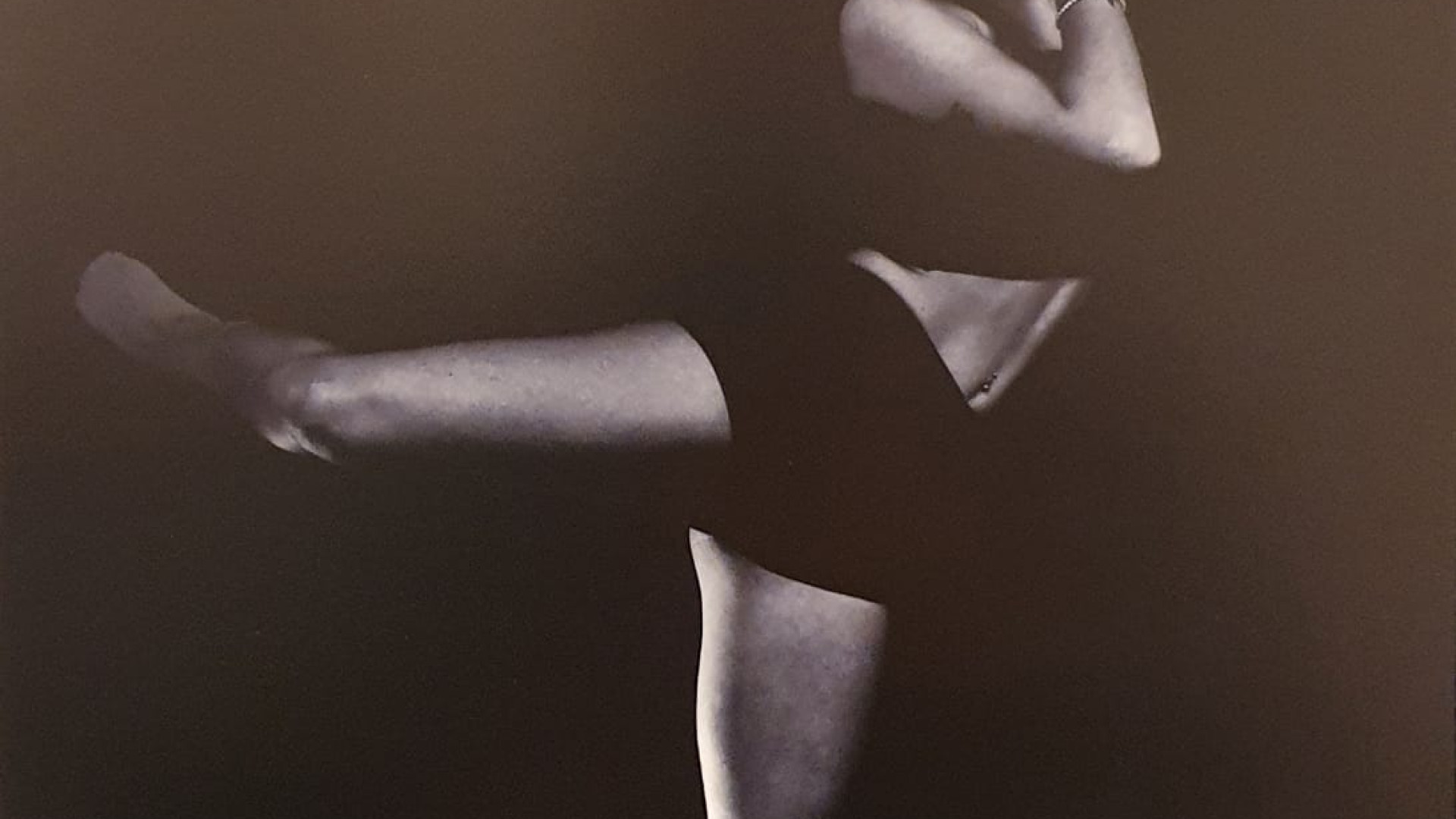 Valentina si racconta attraverso la fotografia: i suoi scatti in mostra a Modena