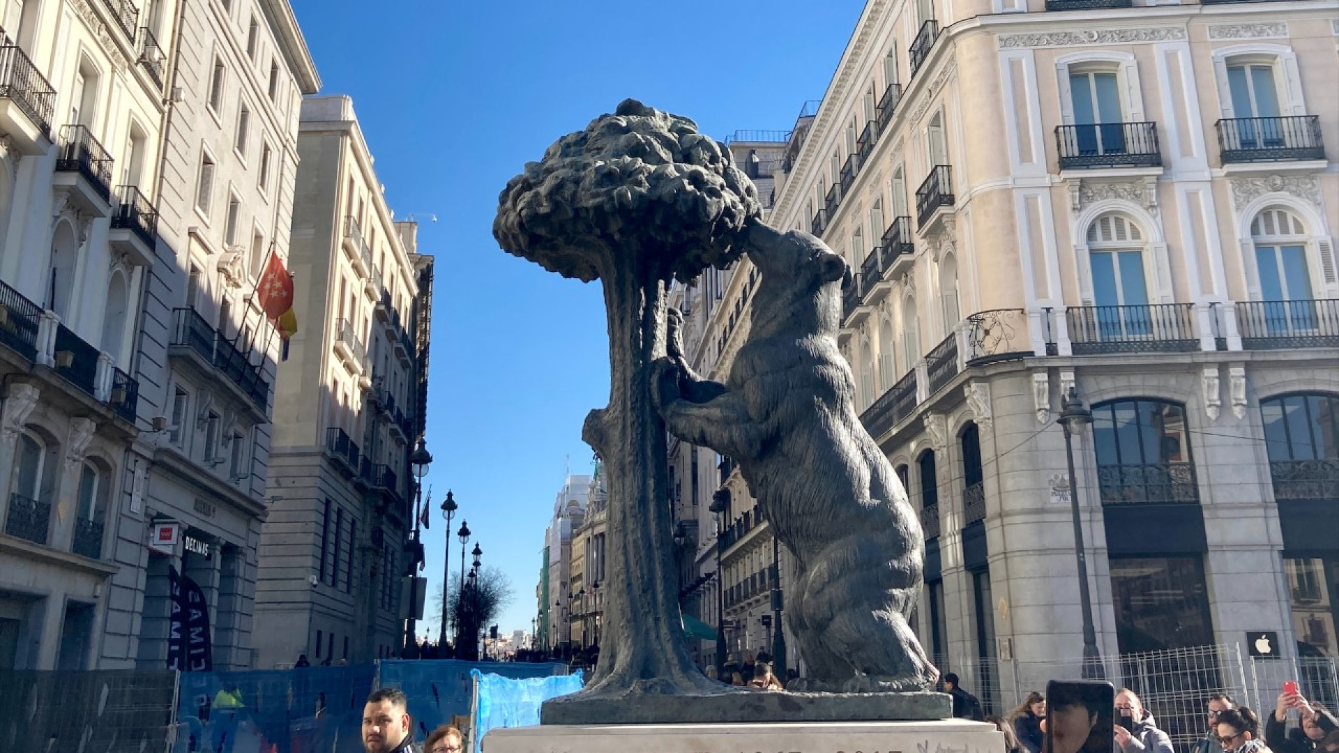 Un passo nel mondo: Madrid, capitale austera e confidenziale. Podcast