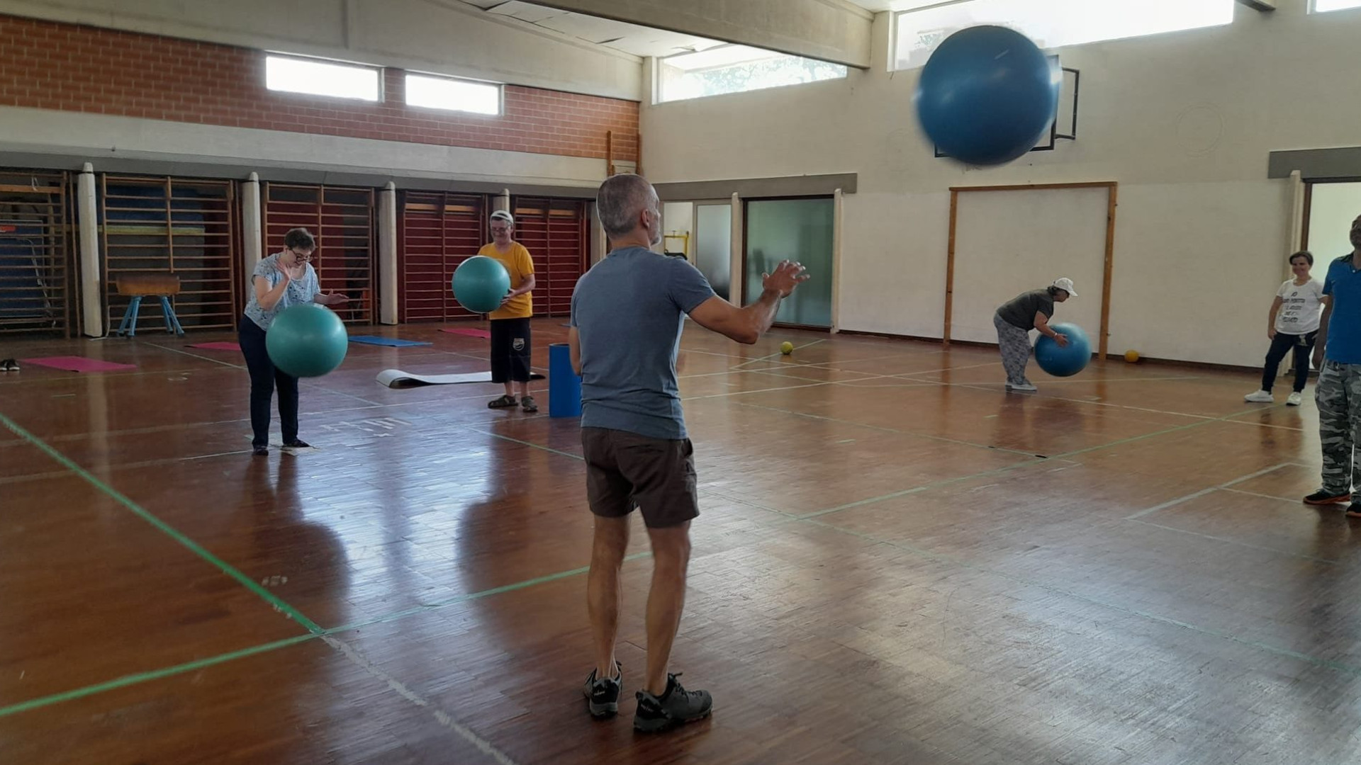 A Bobbio la palestra resta senza sede e chiude. "Per noi era un antidepressivo"