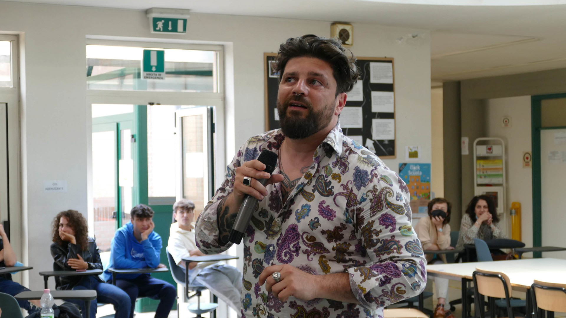 Il fotoreporter Micalizzi: "Nell'inferno del Donbass per terminare il lavoro di Andy"