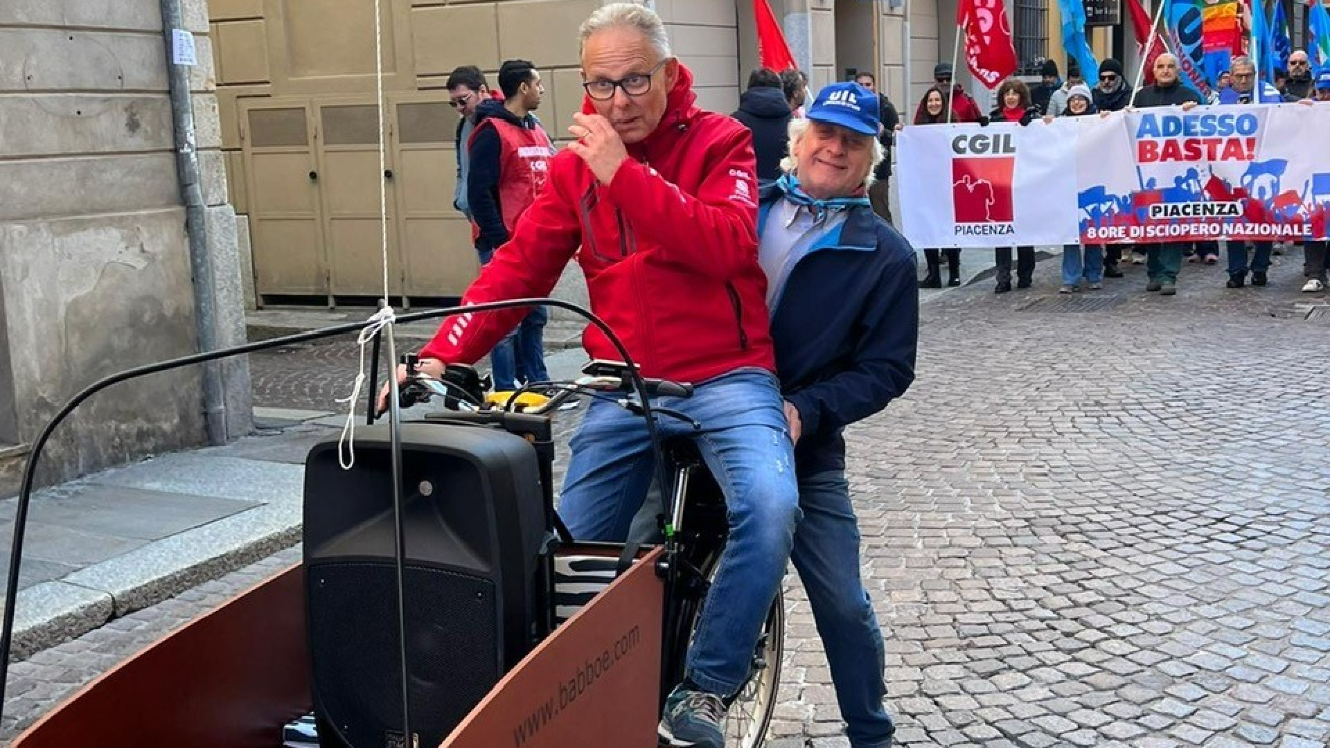 "Sindaci partecipate allo sciopero del 29 novembre", l'appello di Cgil e Uil