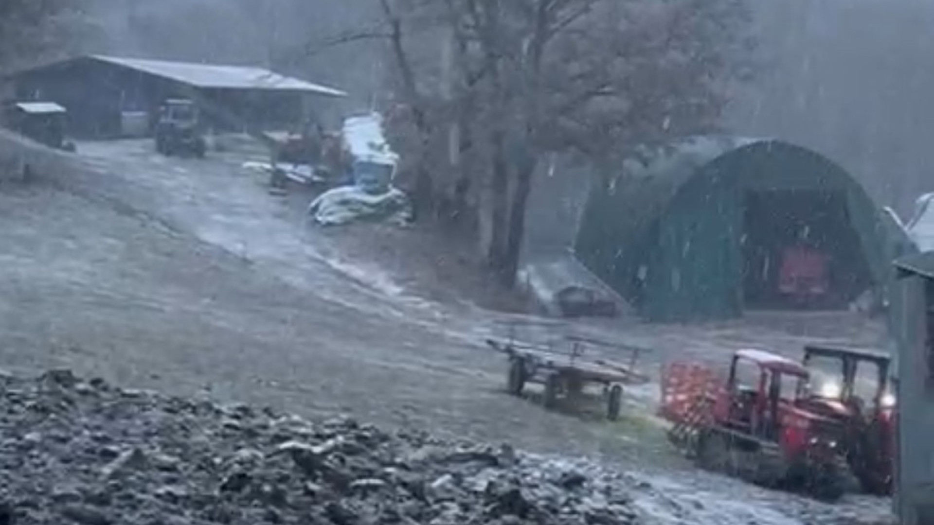 Prima leggera nevicata sulle montagne piacentine, domani torna il sole
