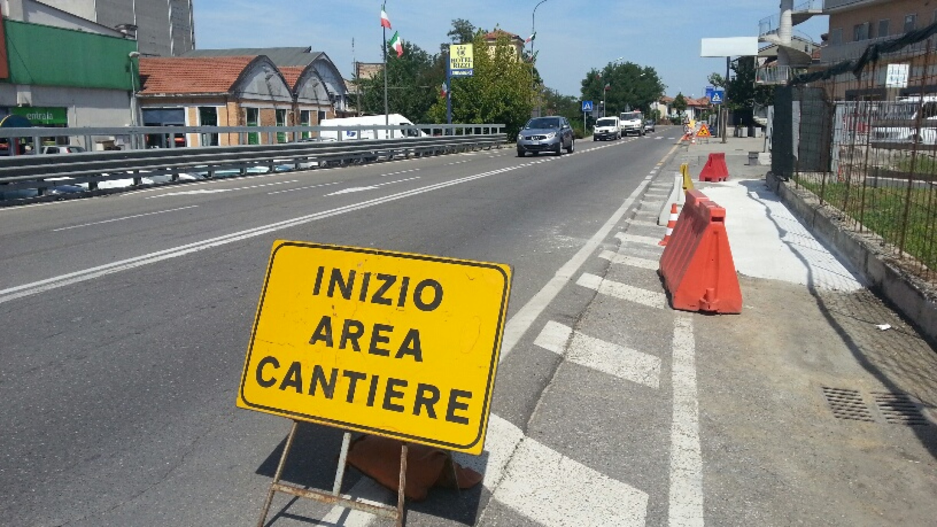 Pista ciclabile a Castelsangiovanni. Fontana: "Lavoratori più sicuri"