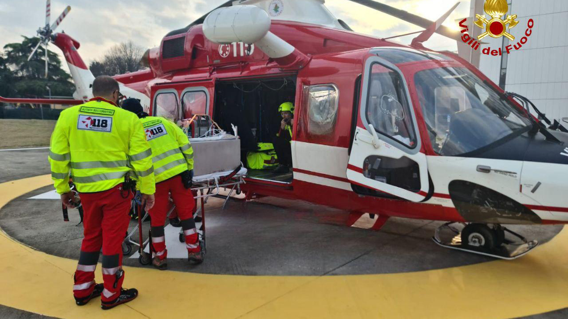Ingerisce una pila, bimba trasferita d'urgenza a Parma e poi al Gaslini di Genova