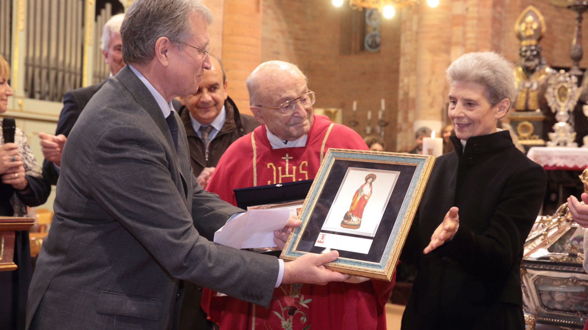 Addio a monsignor Casella, rivitalizzò Sant'Eufemia e divenne amico di Gorbaciov