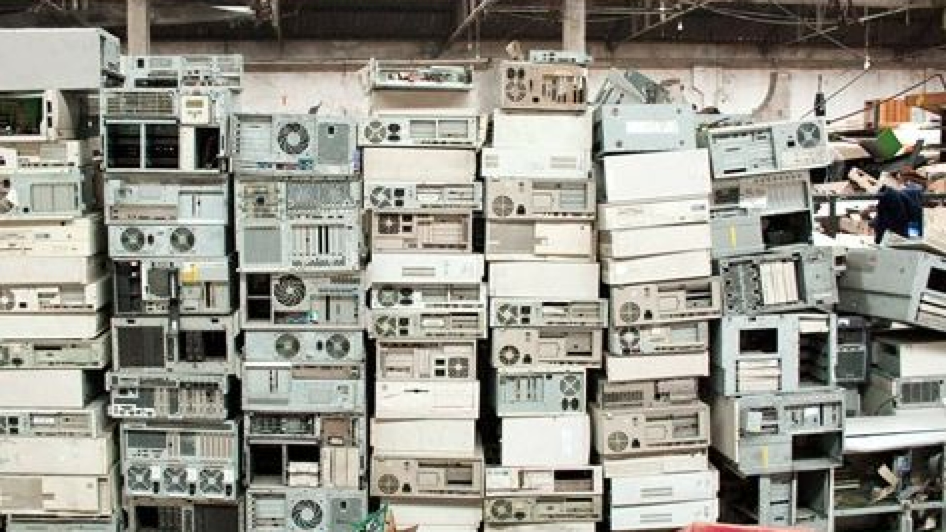 Rifiuti elettronici, Piacenza quinta in Regione. Freda: "Evitare canali paralleli di smaltimento"