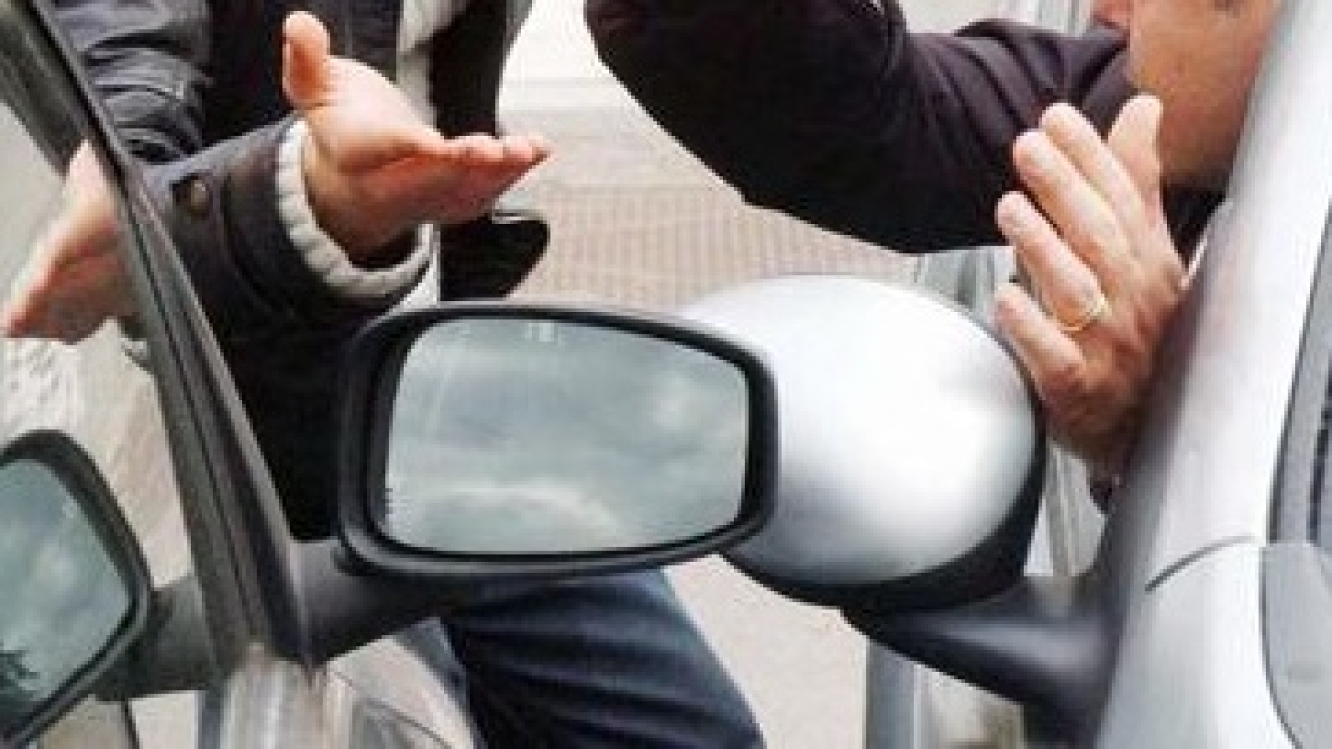 Tenta la "truffa dello specchietto" ai danni di un anziano: 32enne denunciato