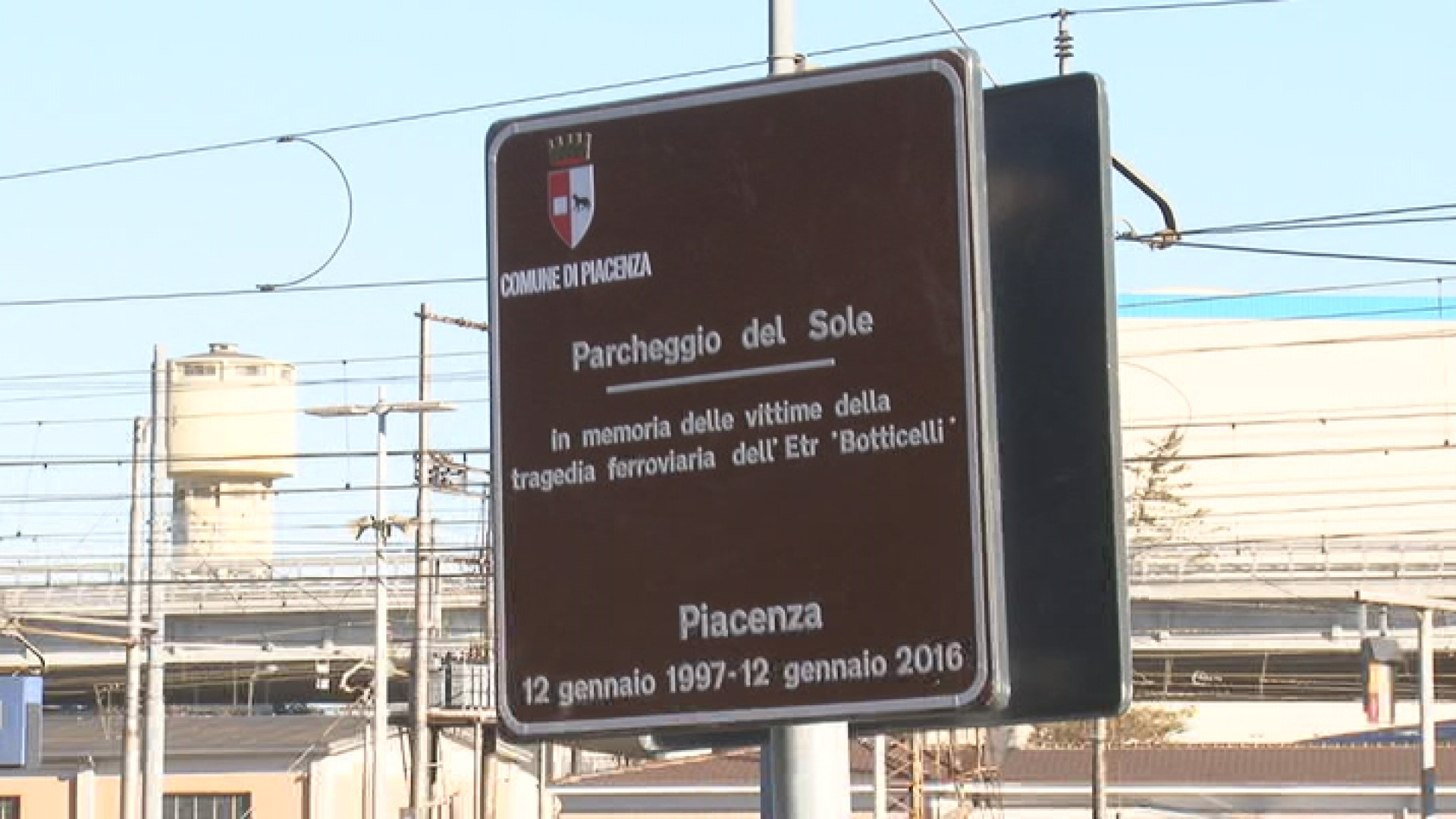 Tragedia del Pendolino 19 anni fa. Inaugurato “Parcheggio del sole”