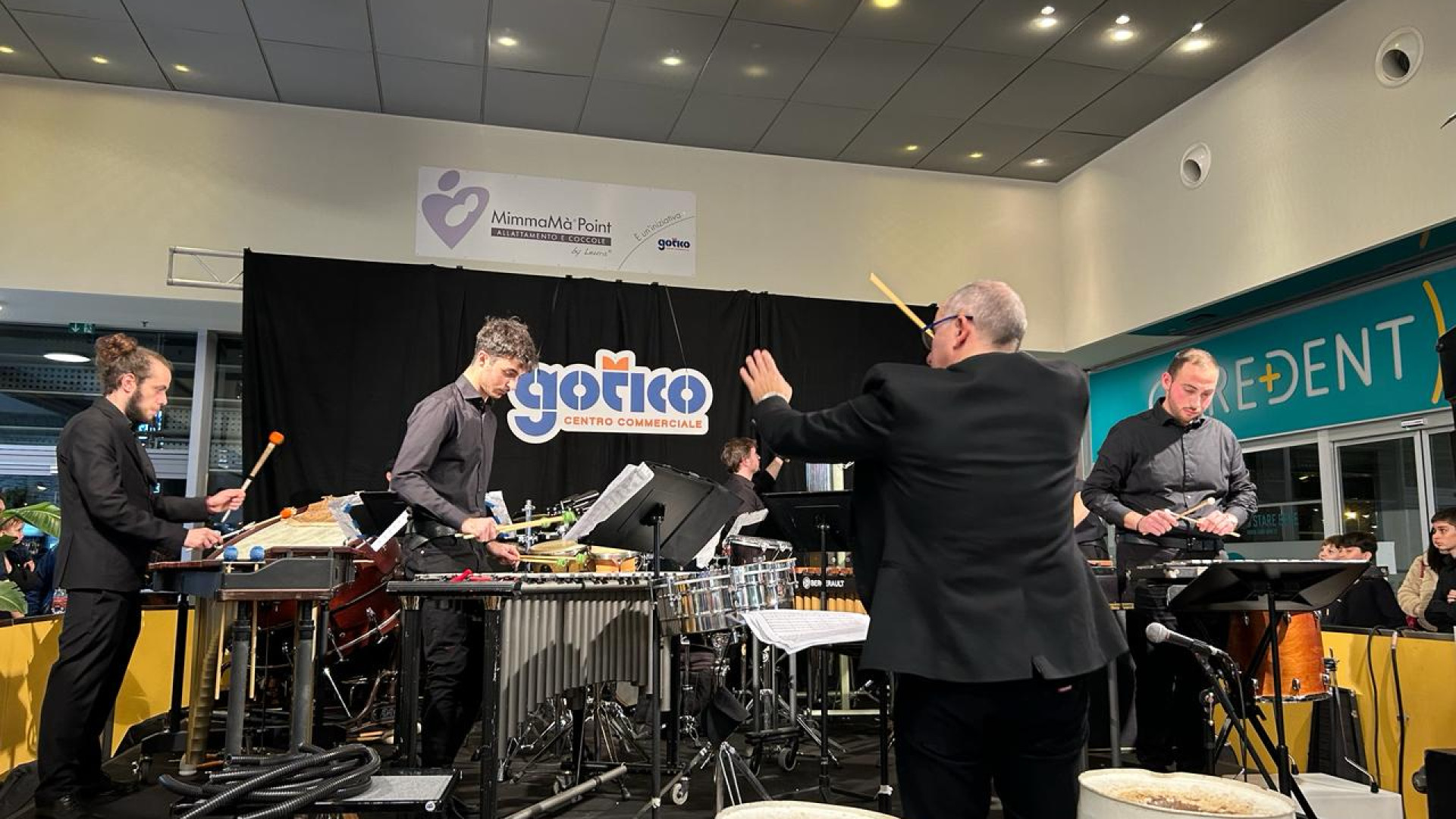 Successo per il gruppo di giovani musicisti del Nicolini in concerto al centro Gotico