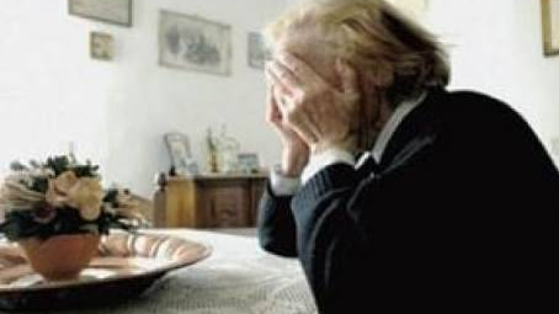 "Siamo geometri del Comune", ma l'anziana mette in fuga i truffatori