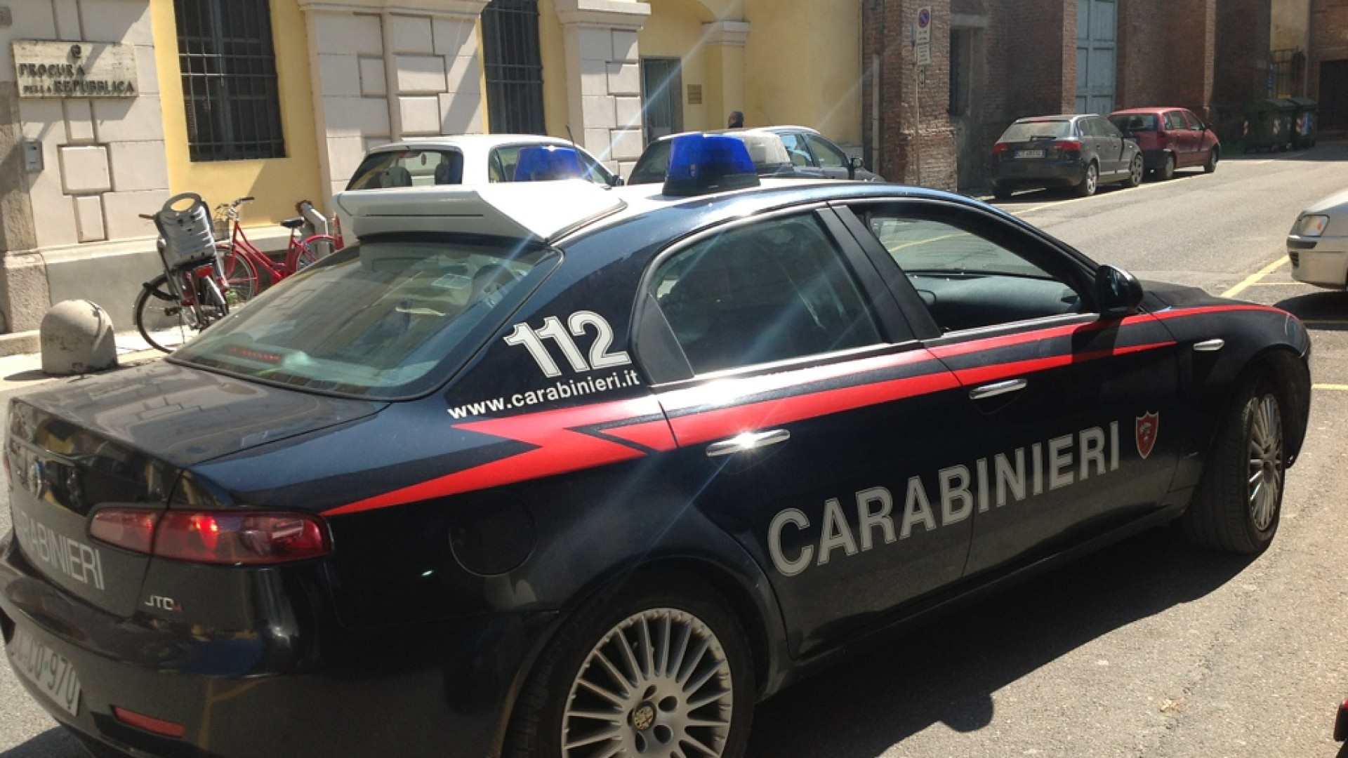 La Cassazione: i poliziotti arrestati per spaccio non tornano in carcere