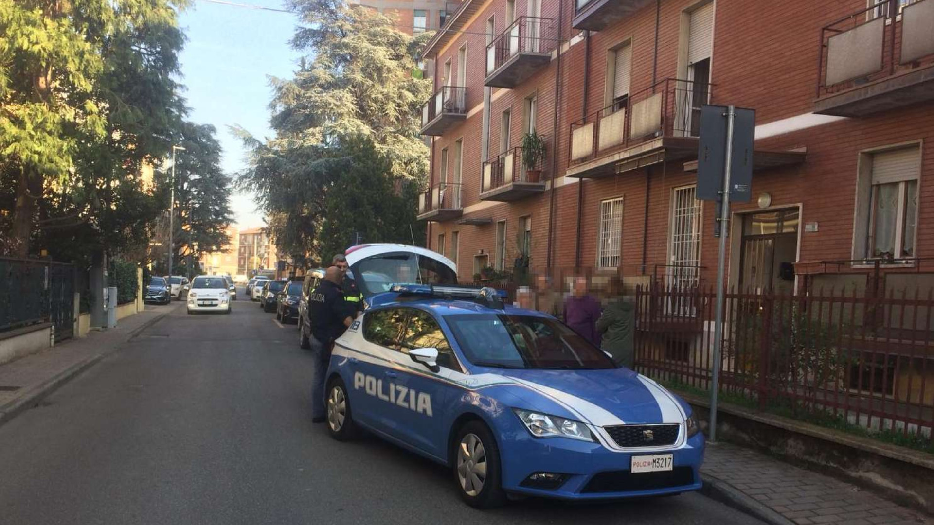 Morto in casa da oltre 10 giorni, i parenti lanciano l'allarme: dramma della solitudine per un piacentino