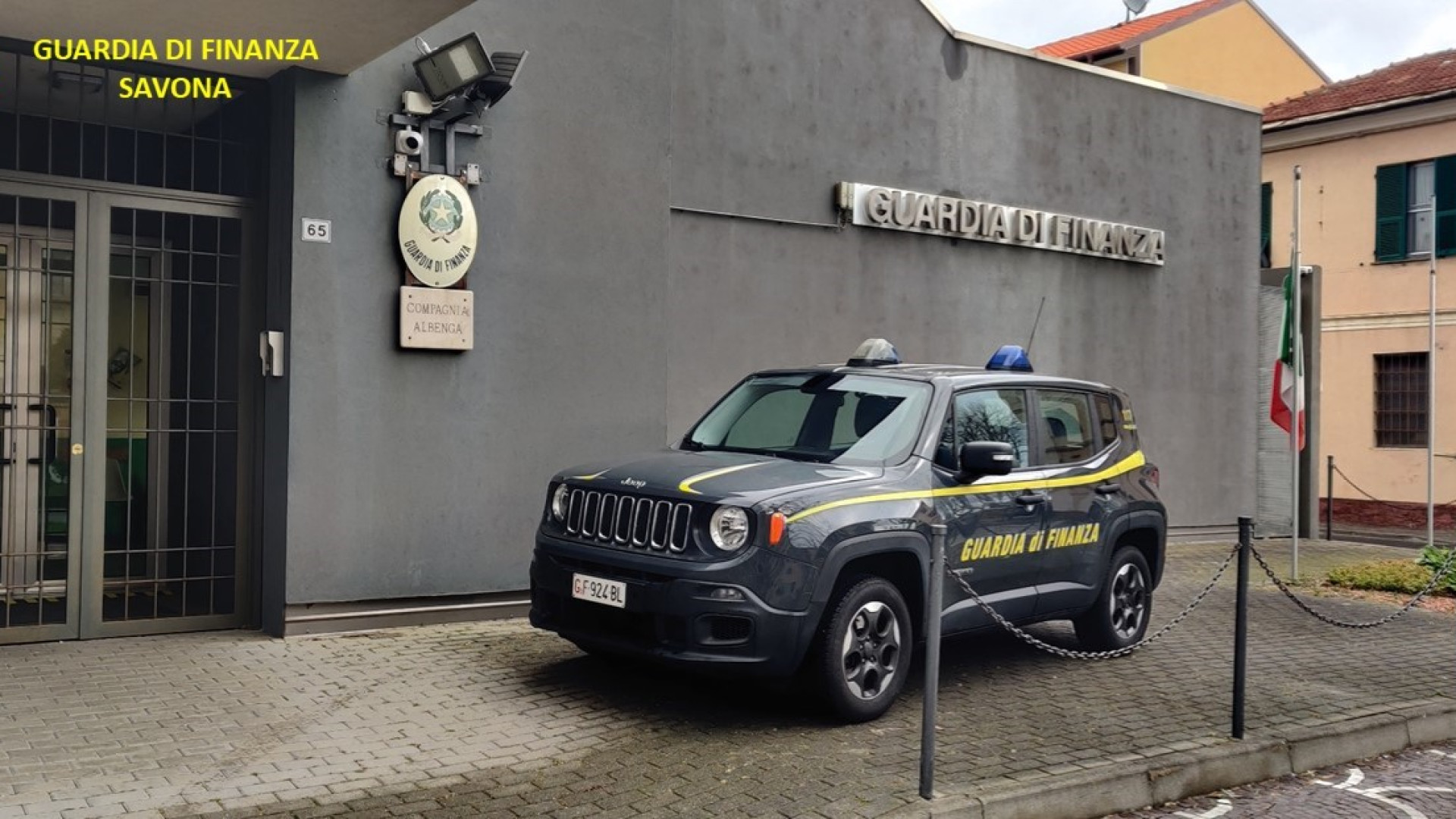 Albenga, denunciata piacentina che rilasciava green pass abusivamente