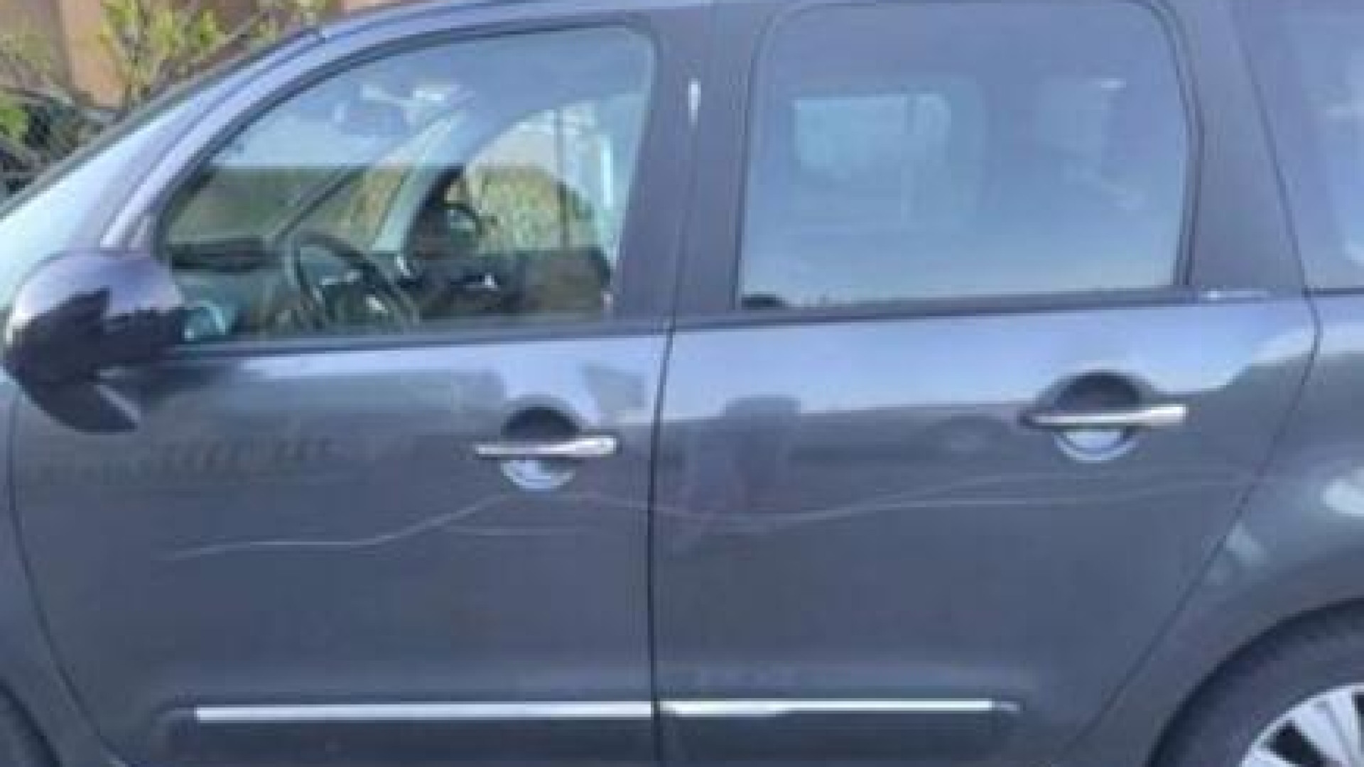 Oltre venti auto vandalizzate tra Podenzano e Pontenure. "Danni molto ingenti"