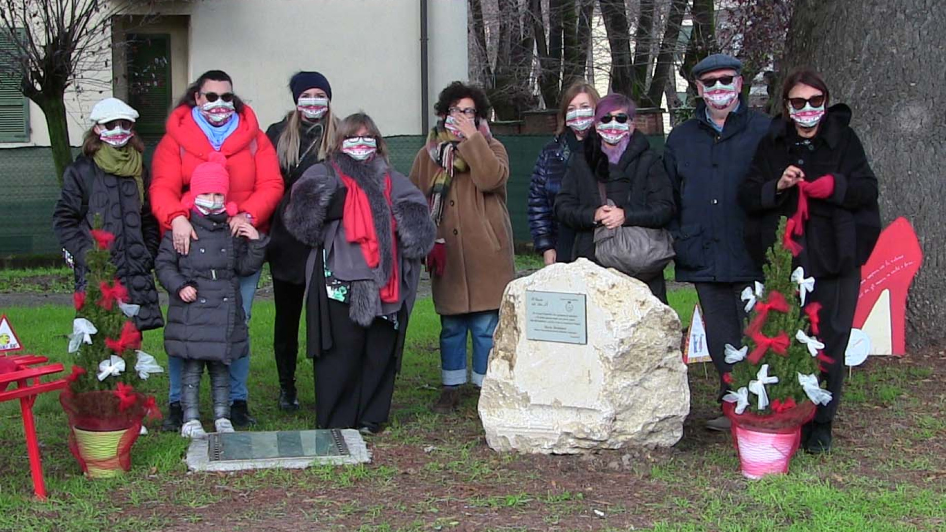 Ponte dell'Olio dedica un cippo a Maria Montessori. Accanto alla panchina rossa